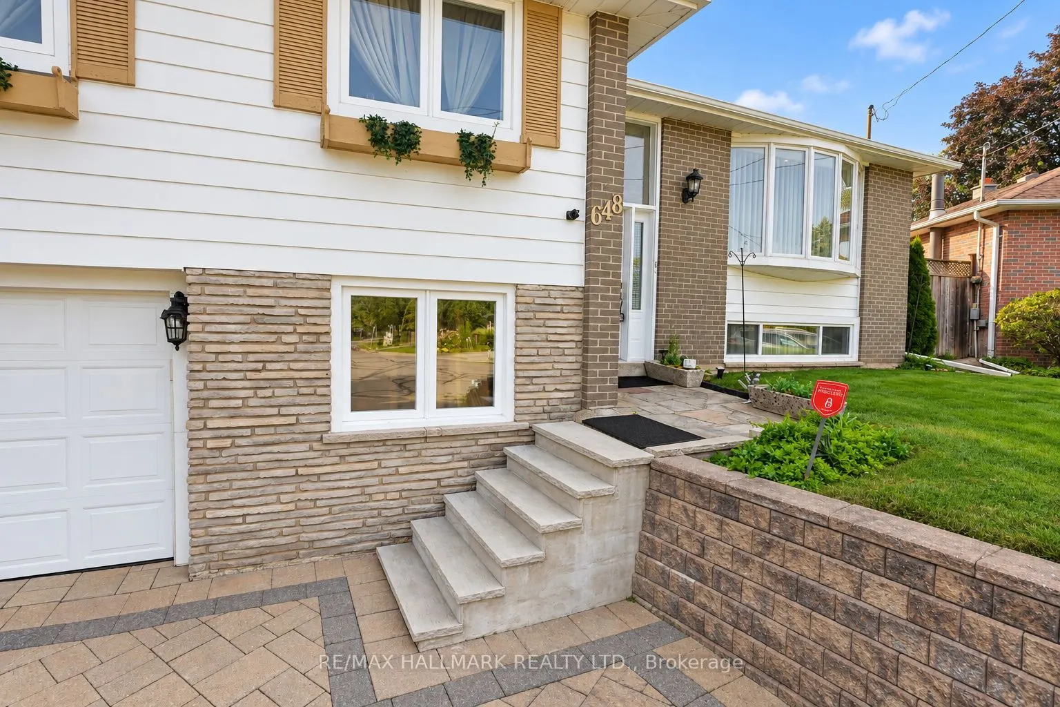 648 Mossbank Court