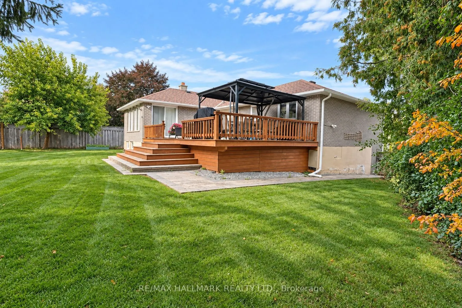 648 Mossbank Court