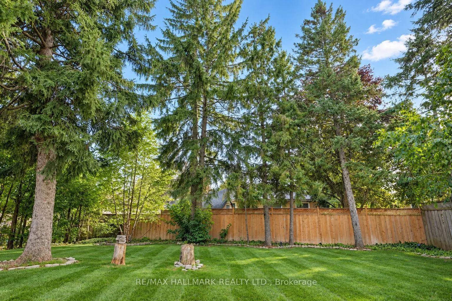 648 Mossbank Court
