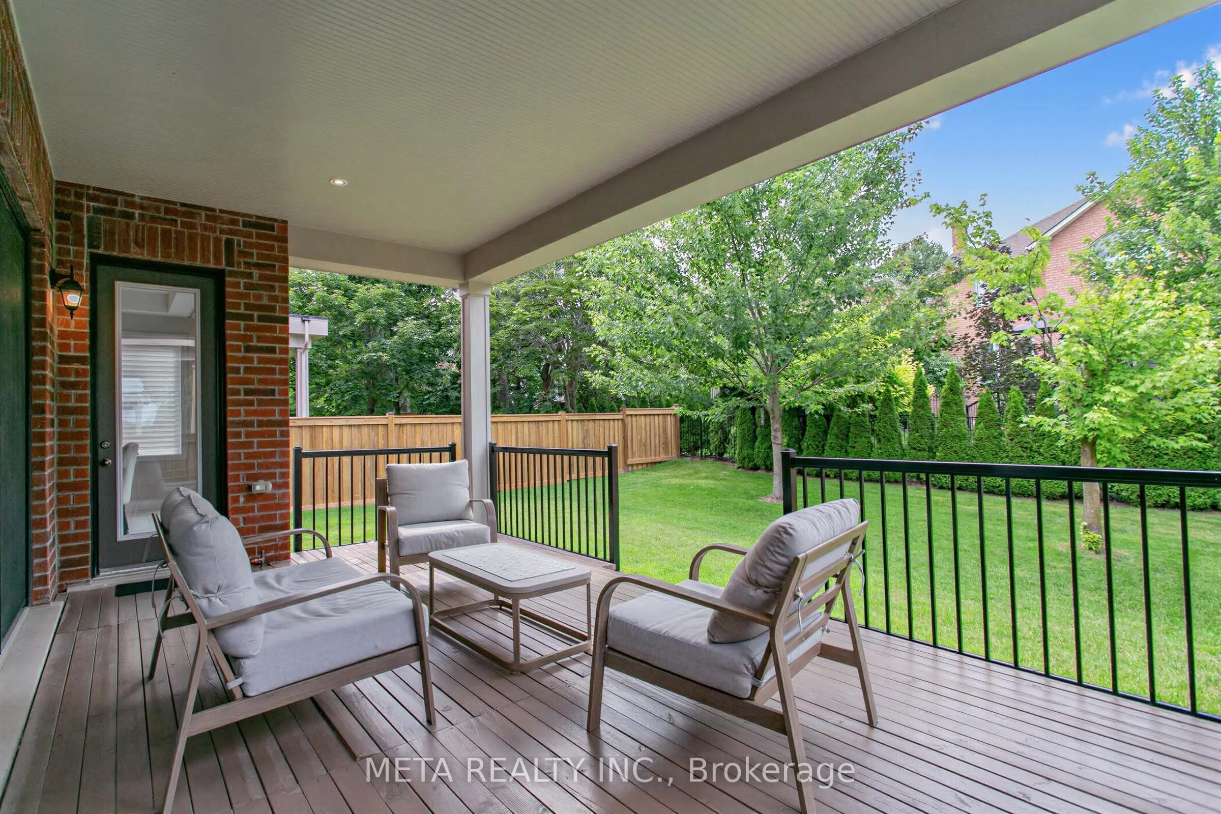 56 Klees Crescent