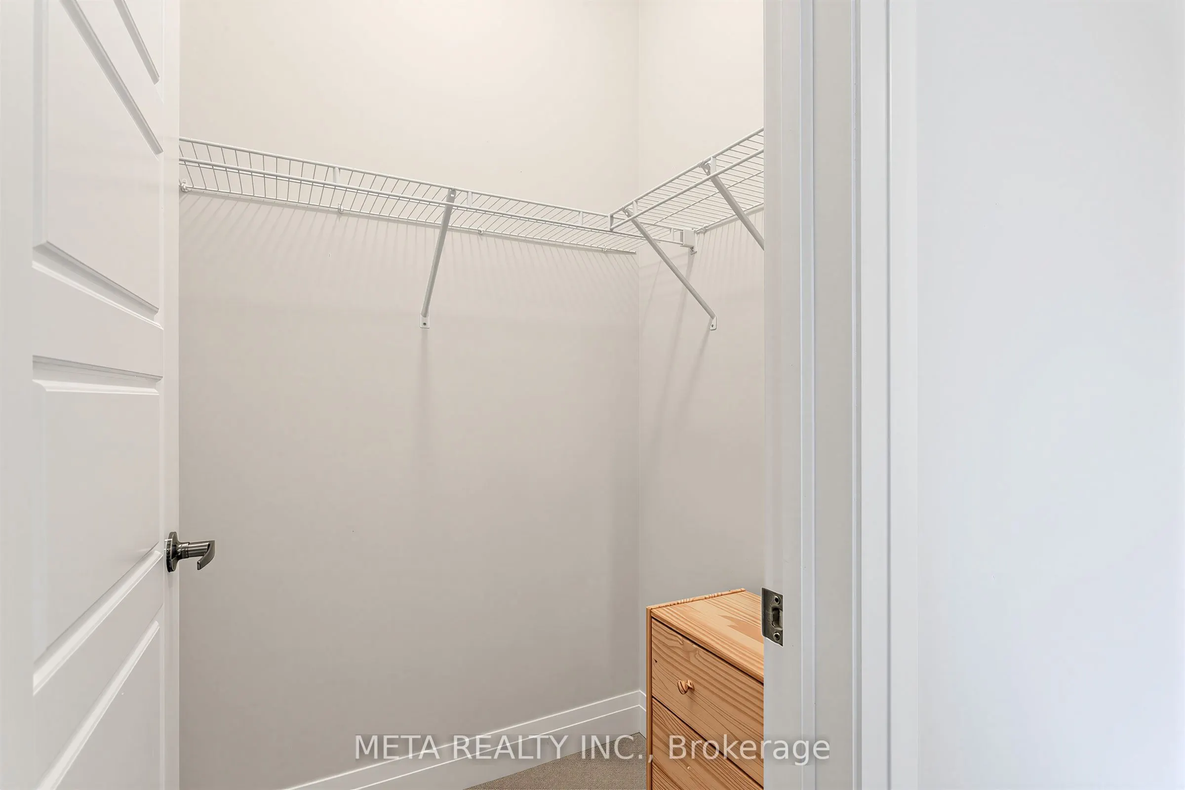 56 Klees Crescent