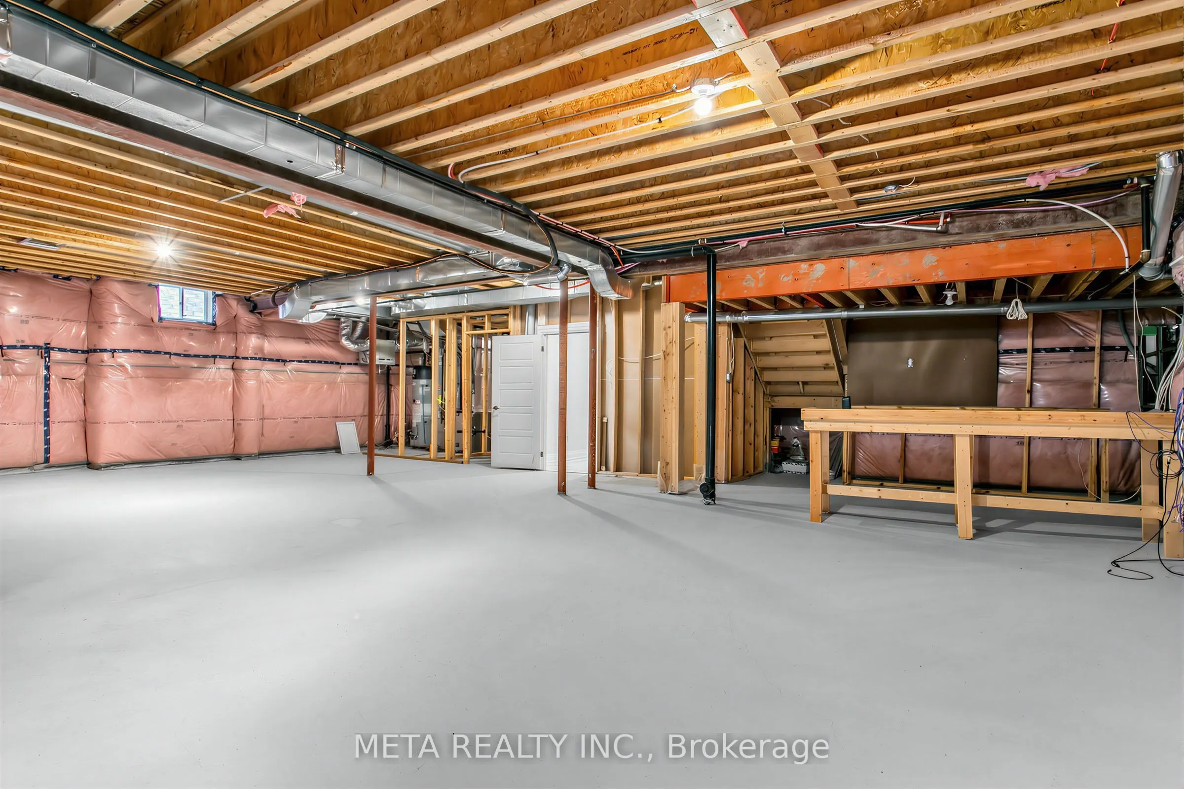 56 Klees Crescent