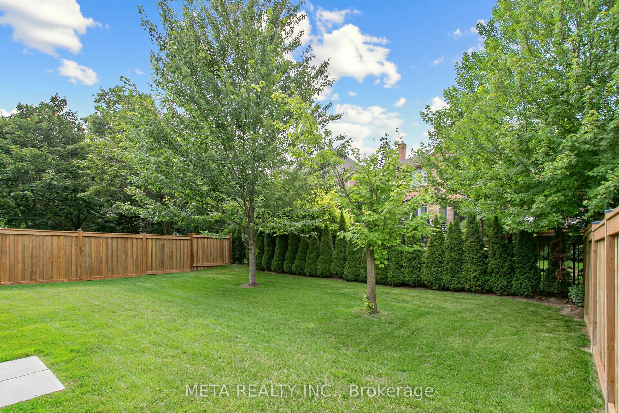 56 Klees Crescent