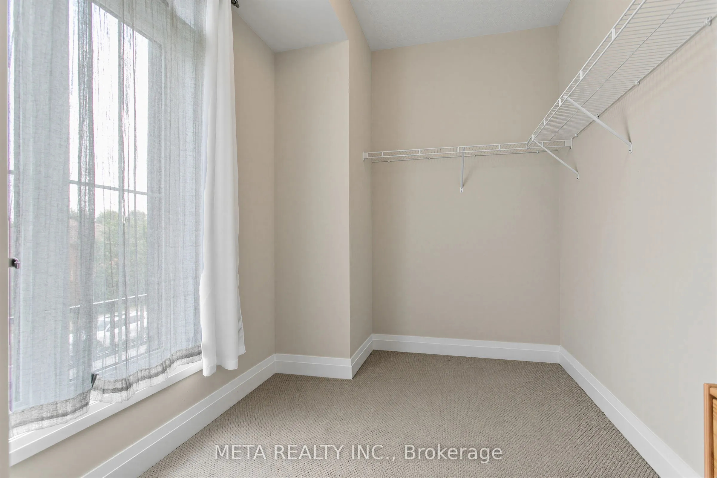 56 Klees Crescent