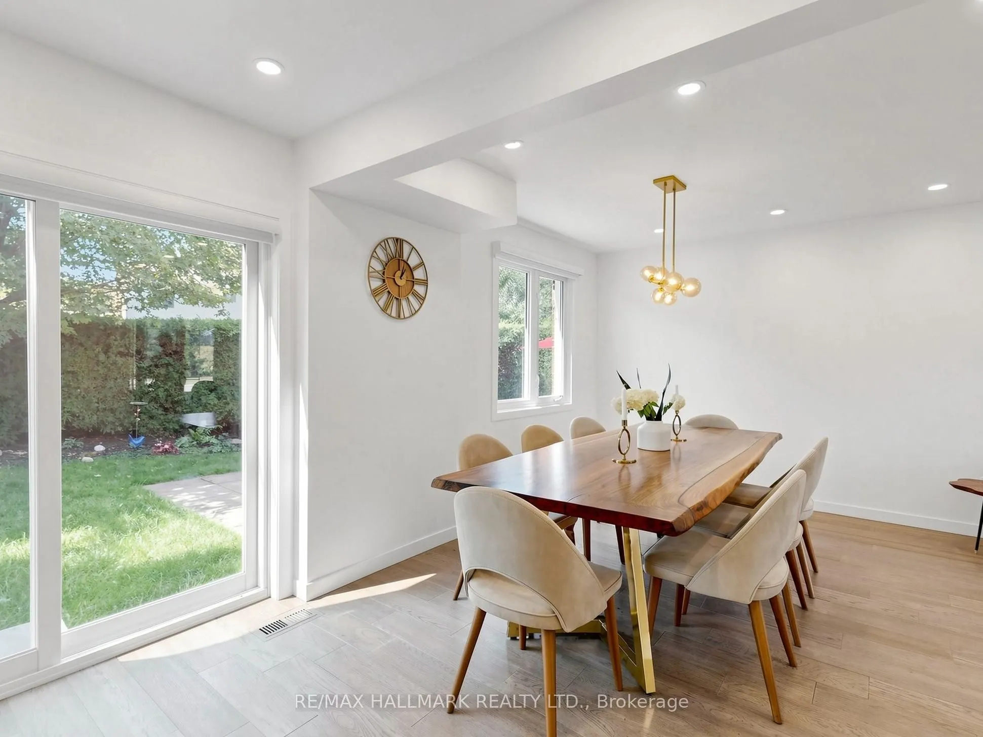 400 Handley Crescent