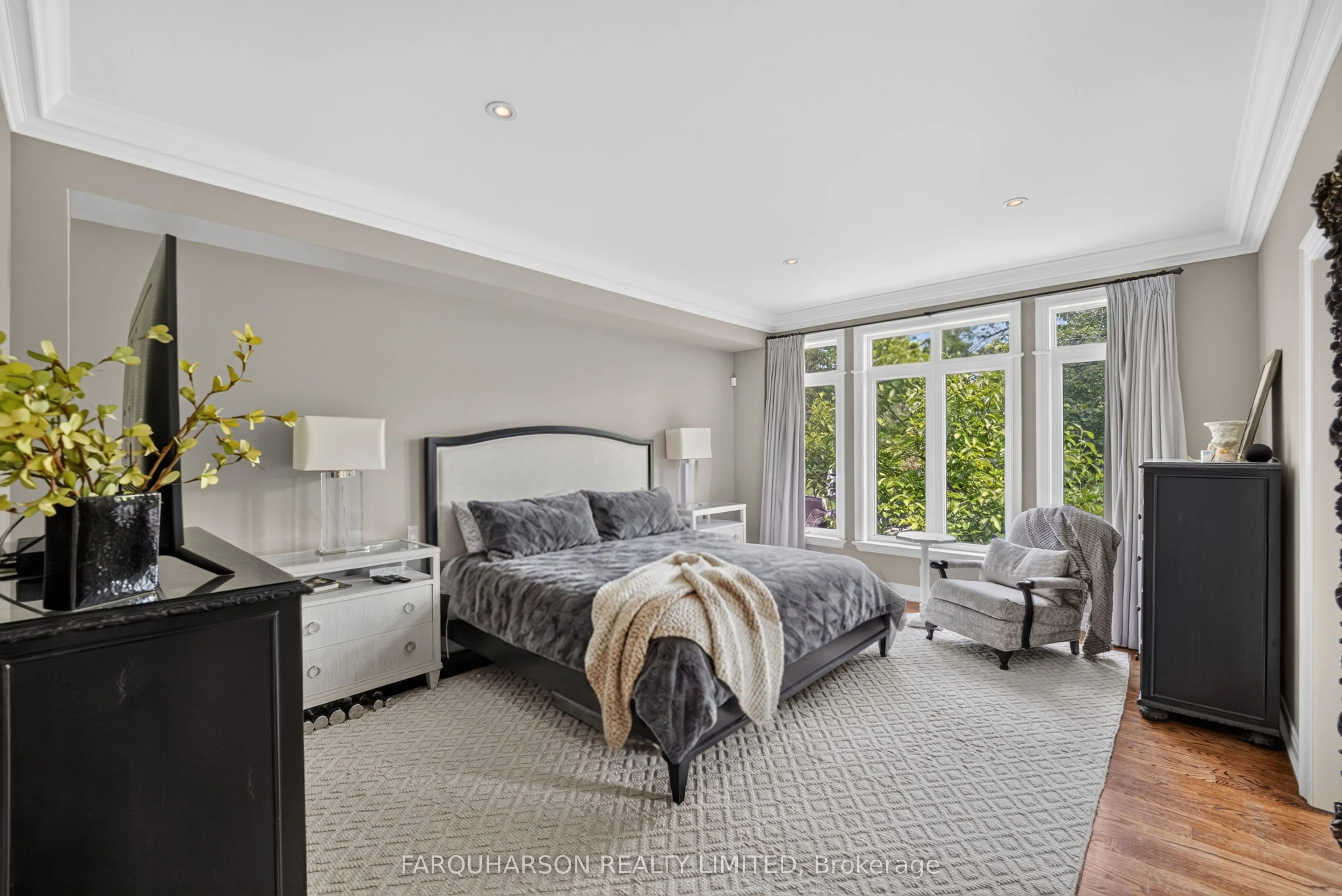 10 Earl Cook Drive
