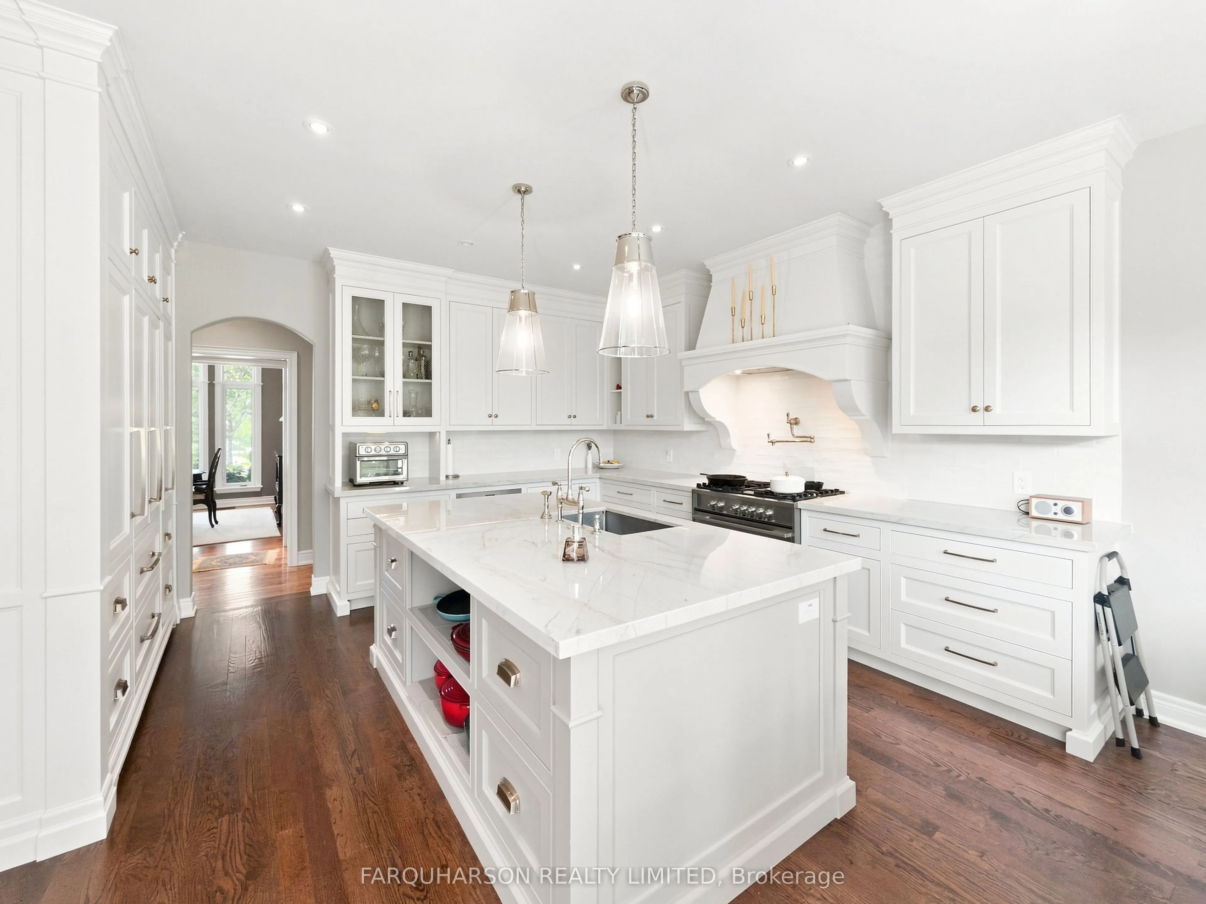 10 Earl Cook Drive