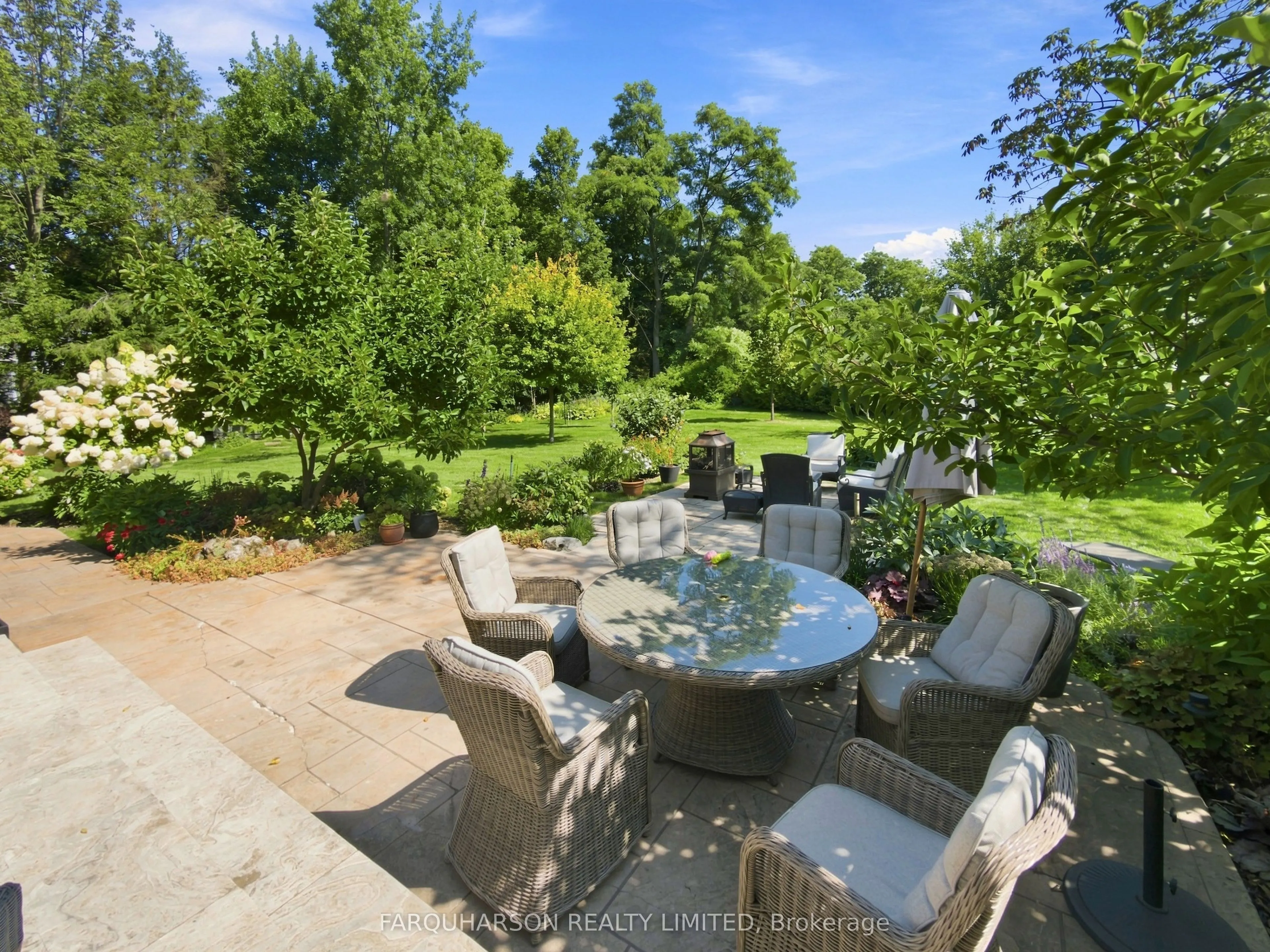 10 Earl Cook Drive