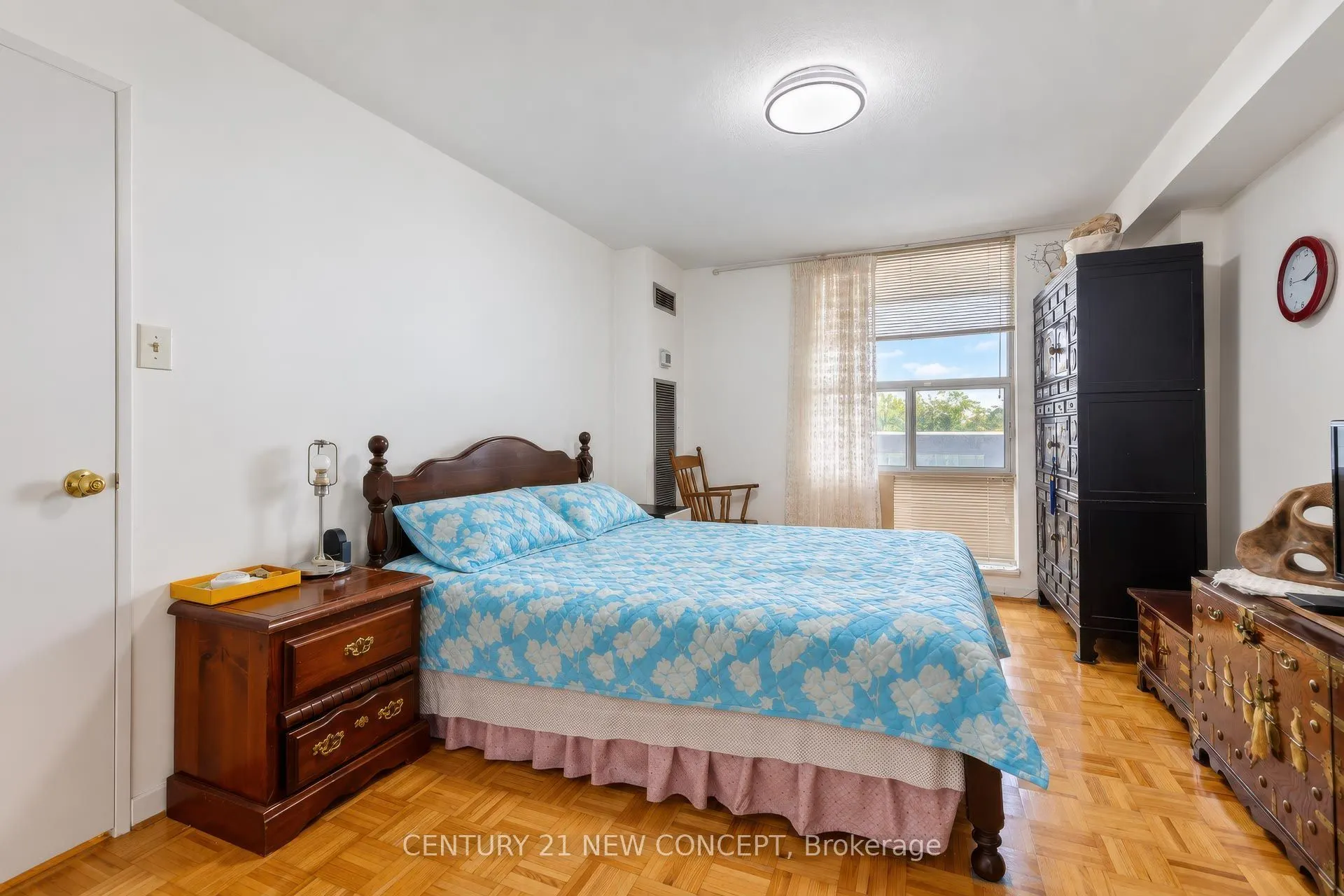 60 Inverlochy Boulevard #606