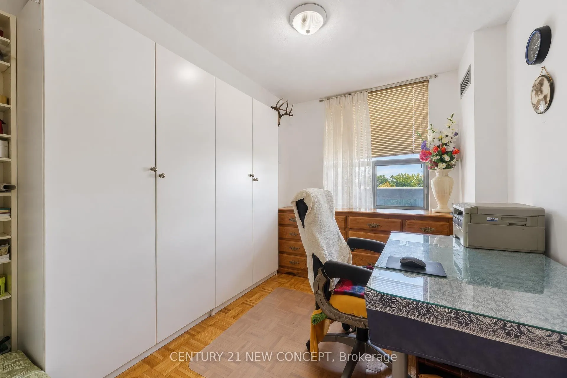 60 Inverlochy Boulevard #606