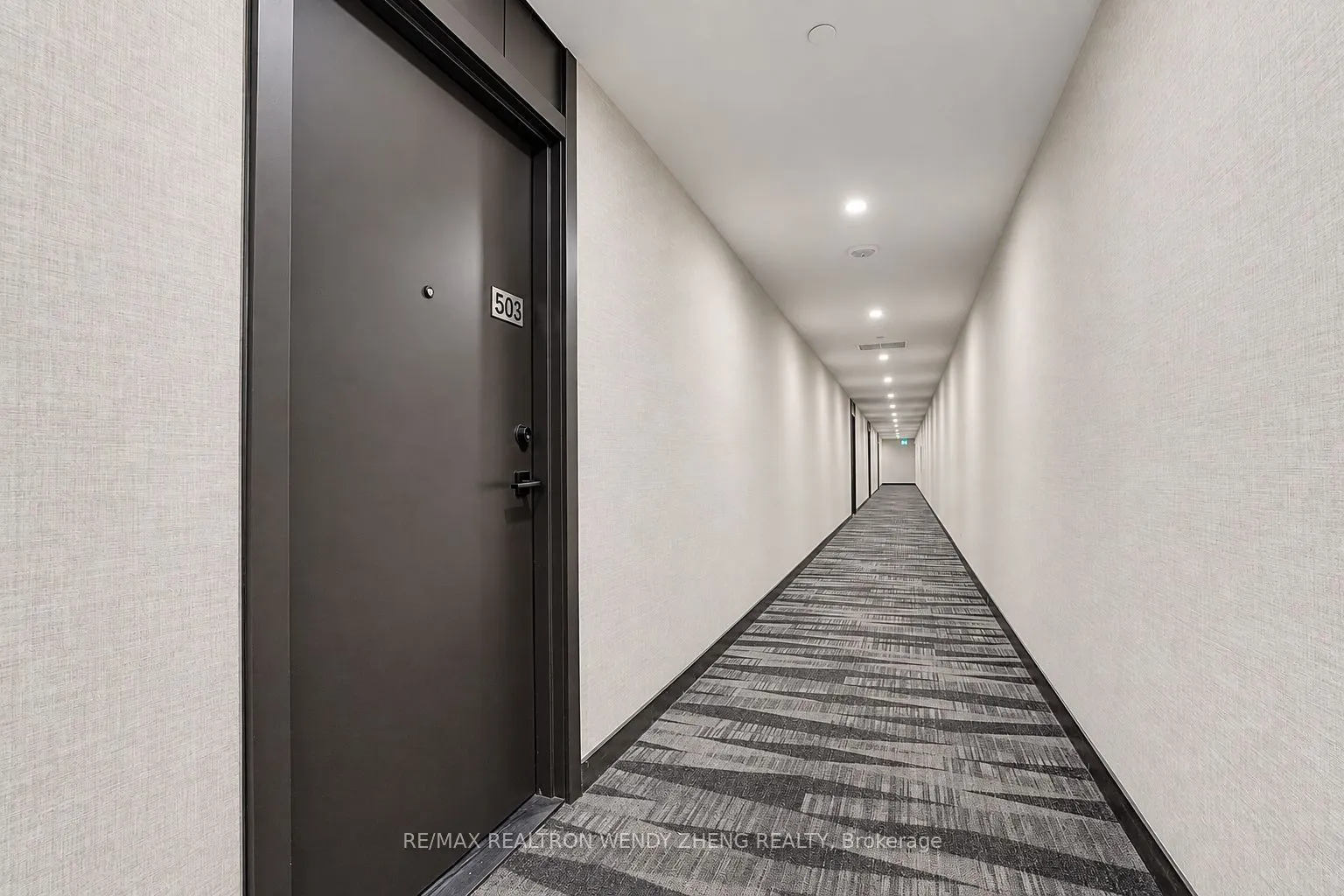 38 Simcoe Promenade N #C503