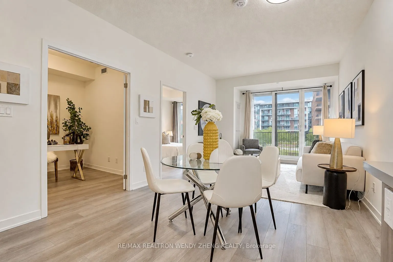 38 Simcoe Promenade N #C503