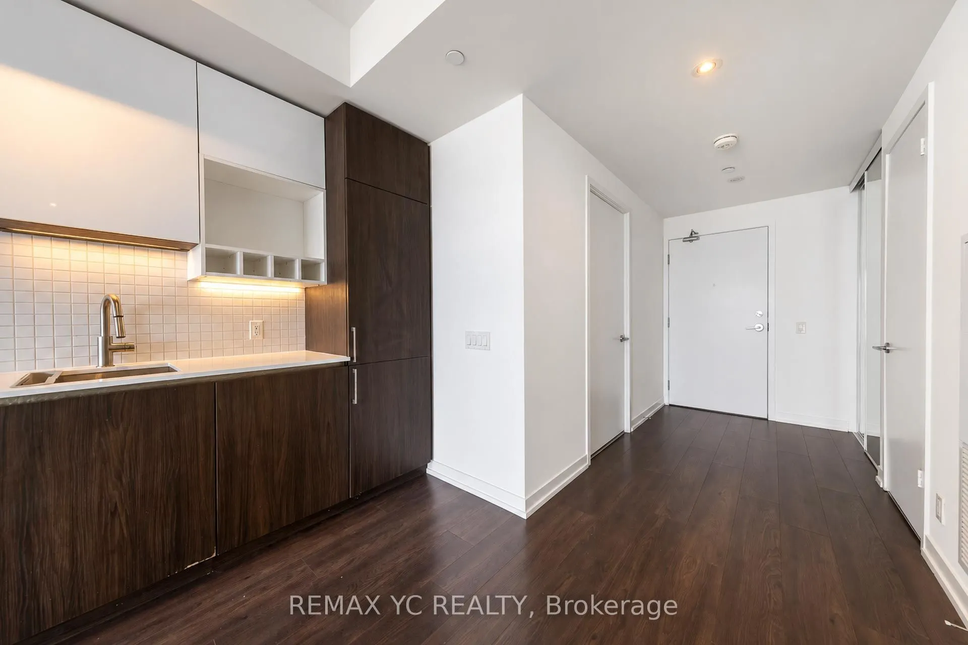 5 Buttermill Avenue #3501