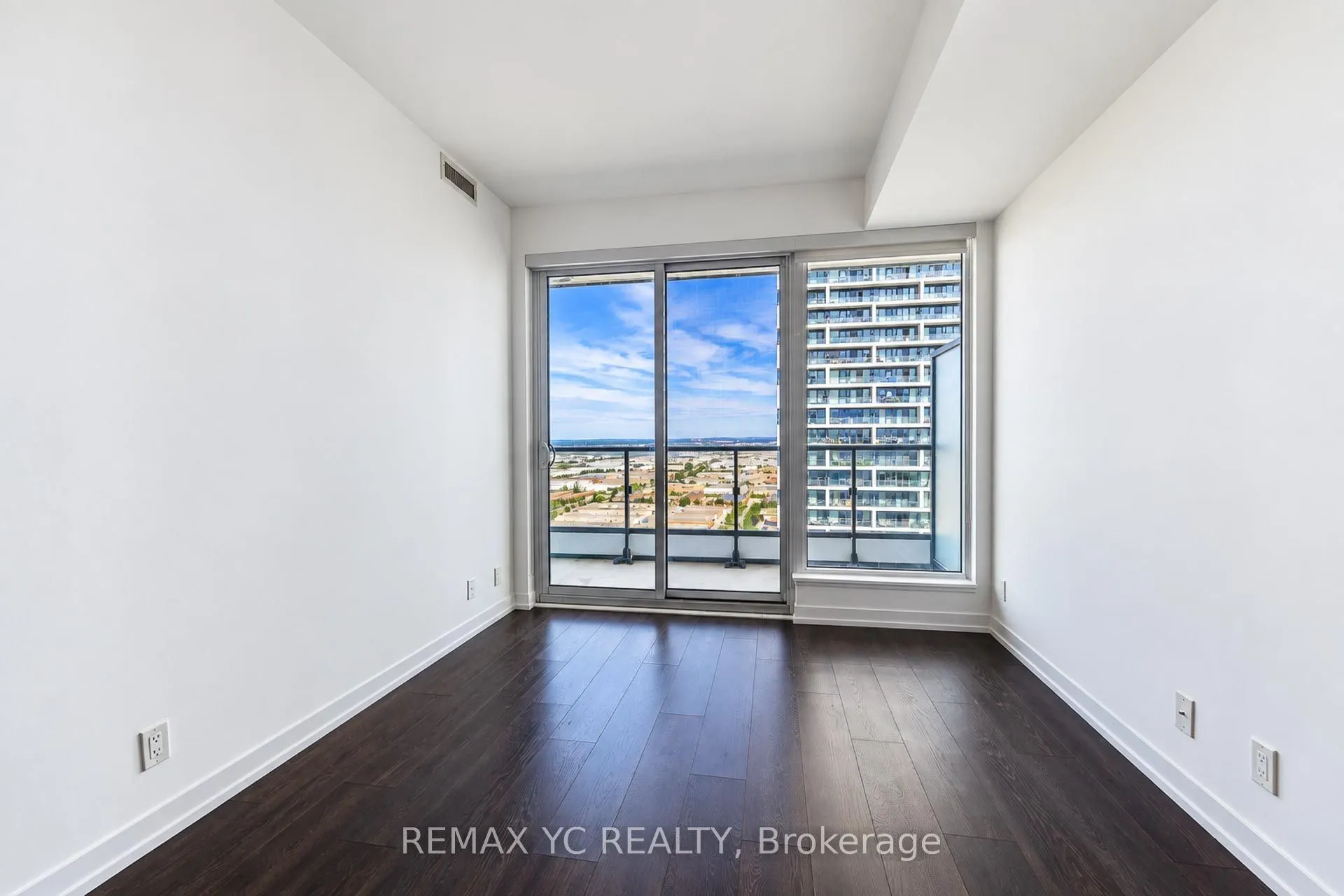 5 Buttermill Avenue #3501