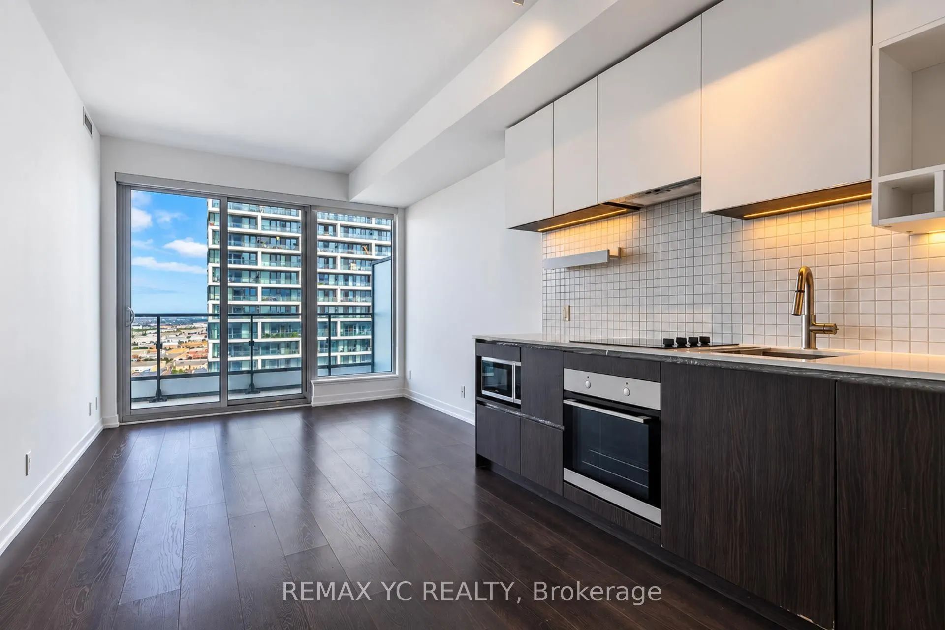 5 Buttermill Avenue #3501