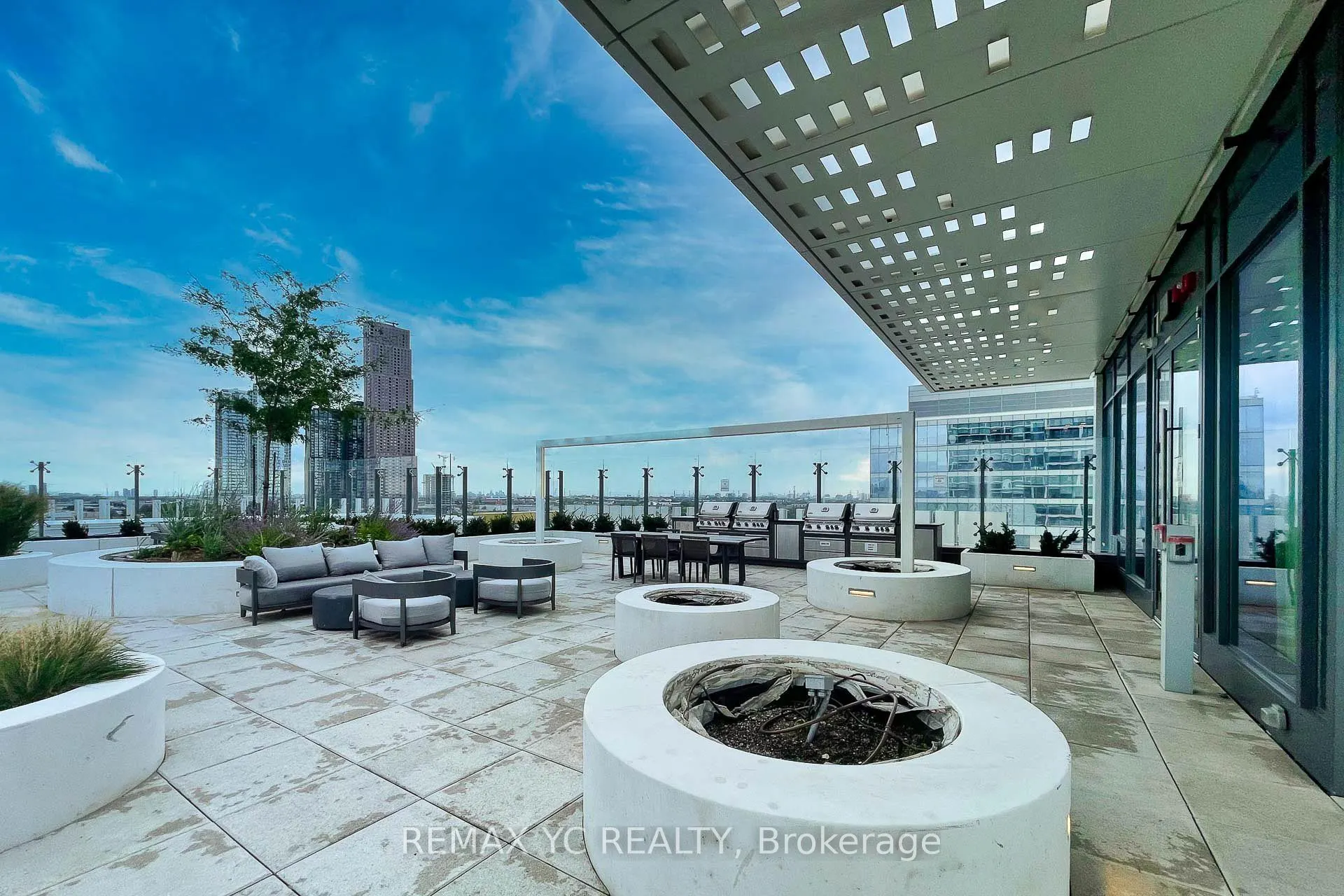 5 Buttermill Avenue #3501