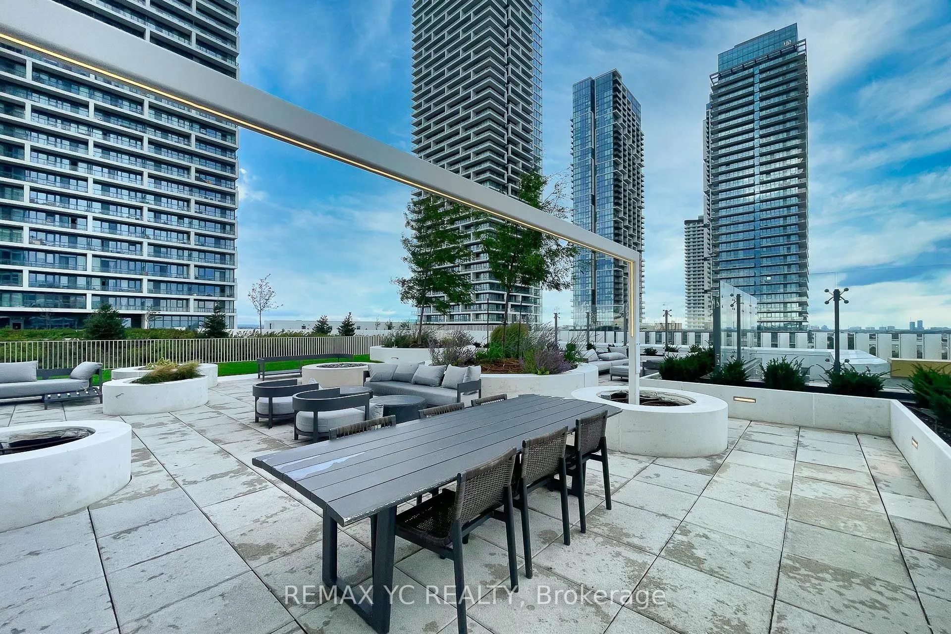 5 Buttermill Avenue #3501