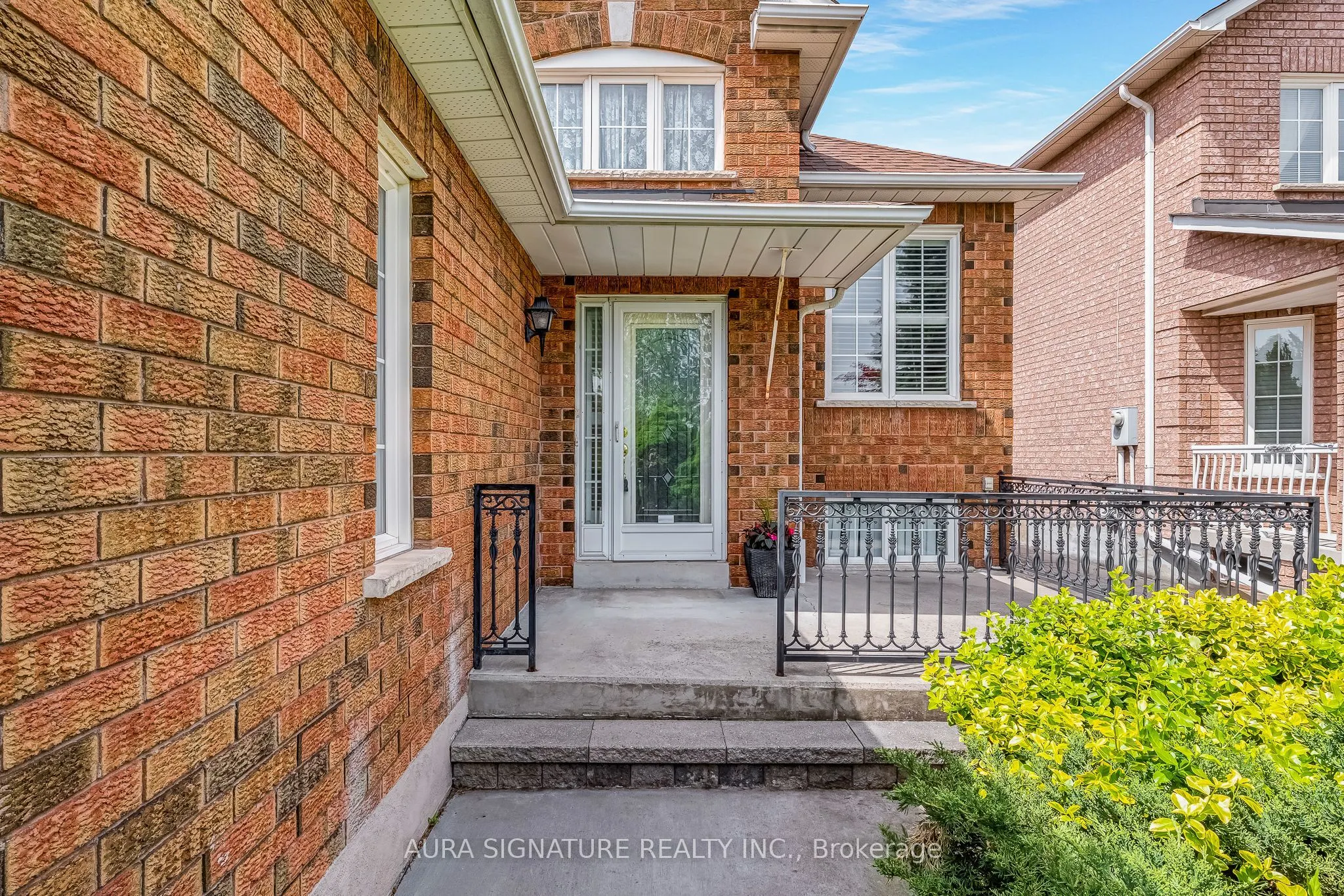 30 Graceview Court
