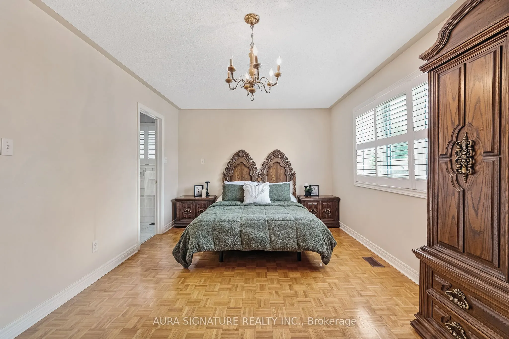 30 Graceview Court