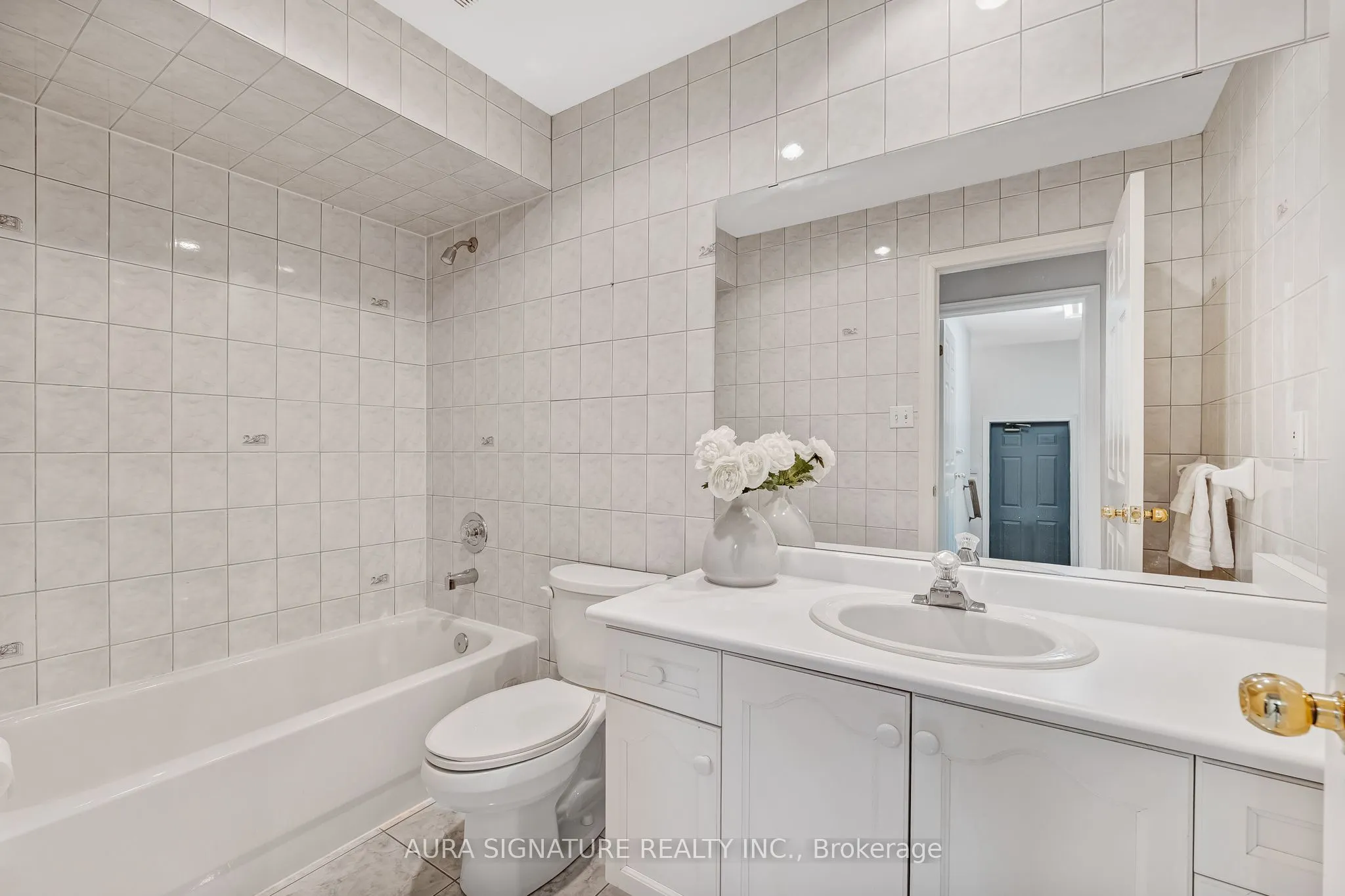 30 Graceview Court
