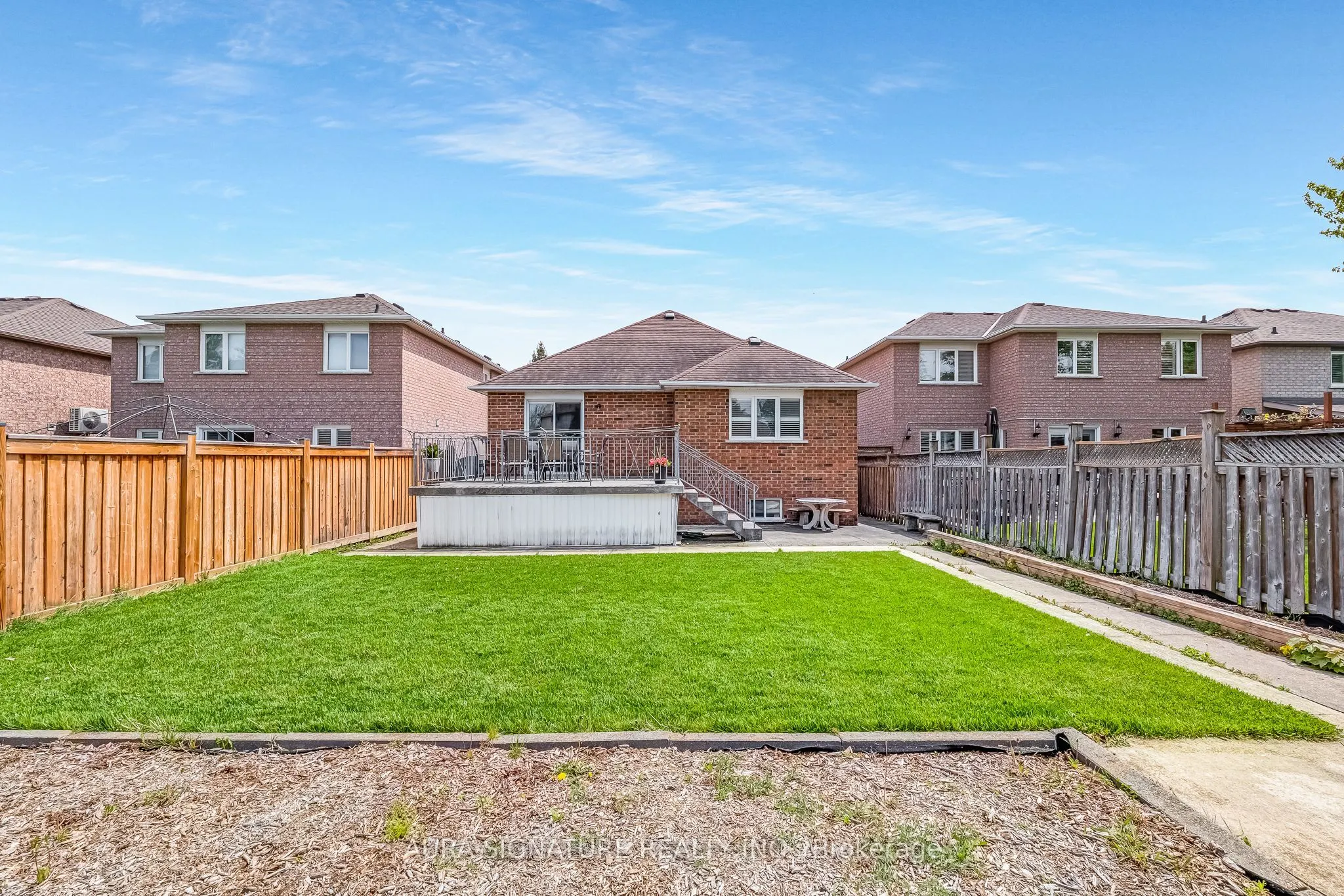 30 Graceview Court
