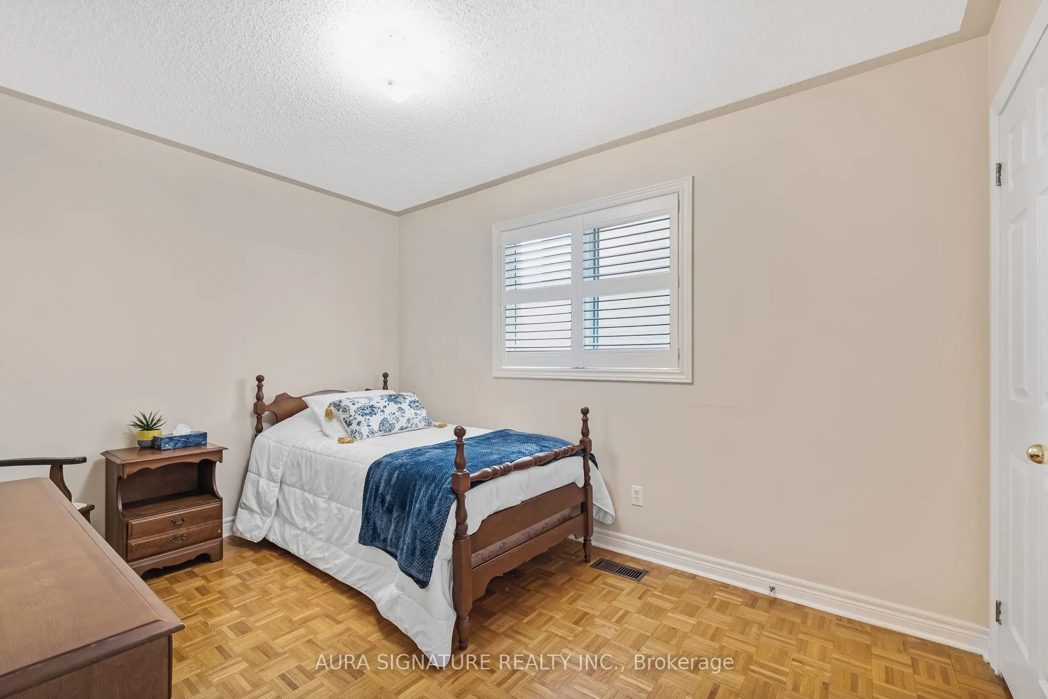 30 Graceview Court