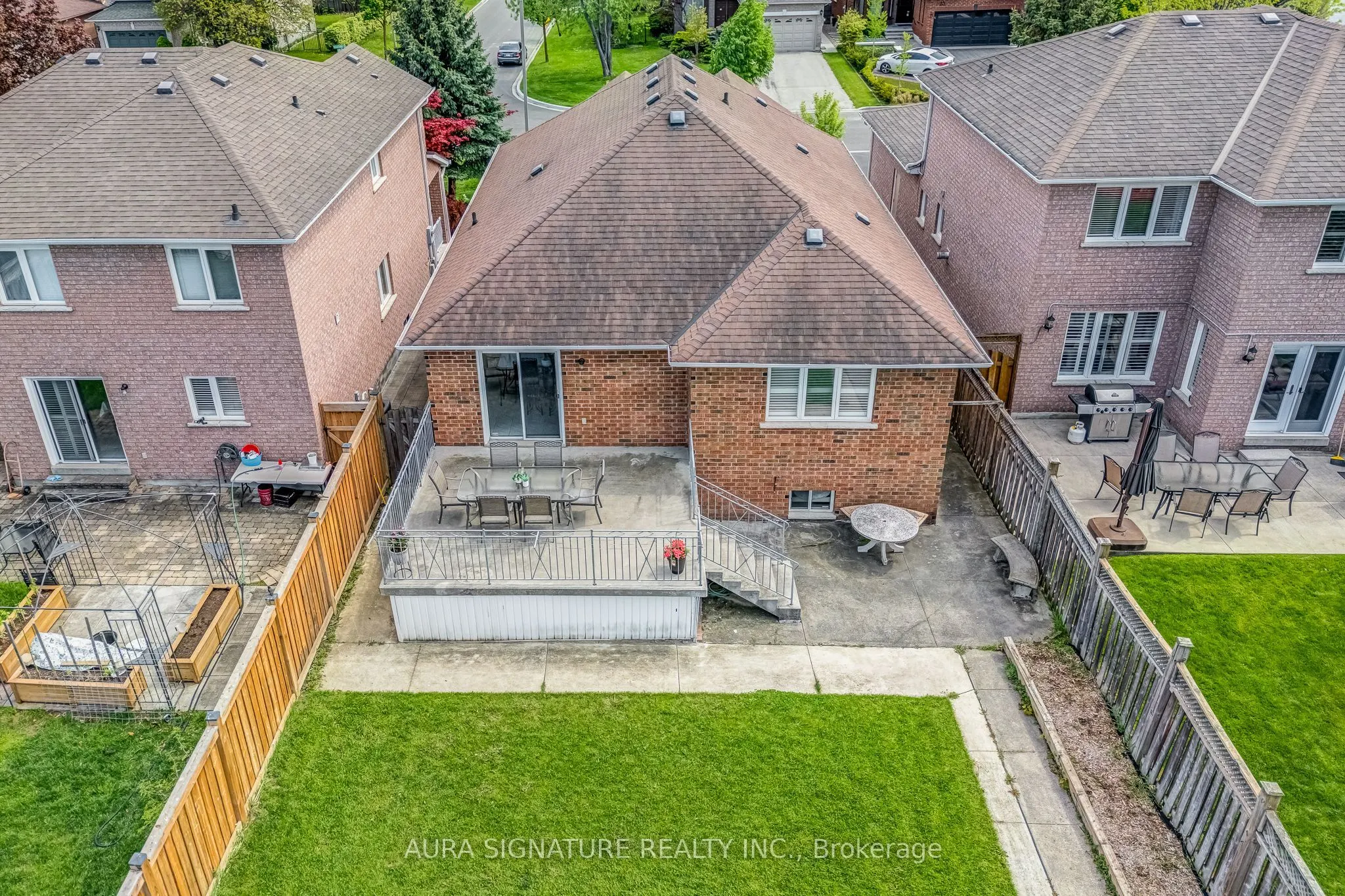 30 Graceview Court