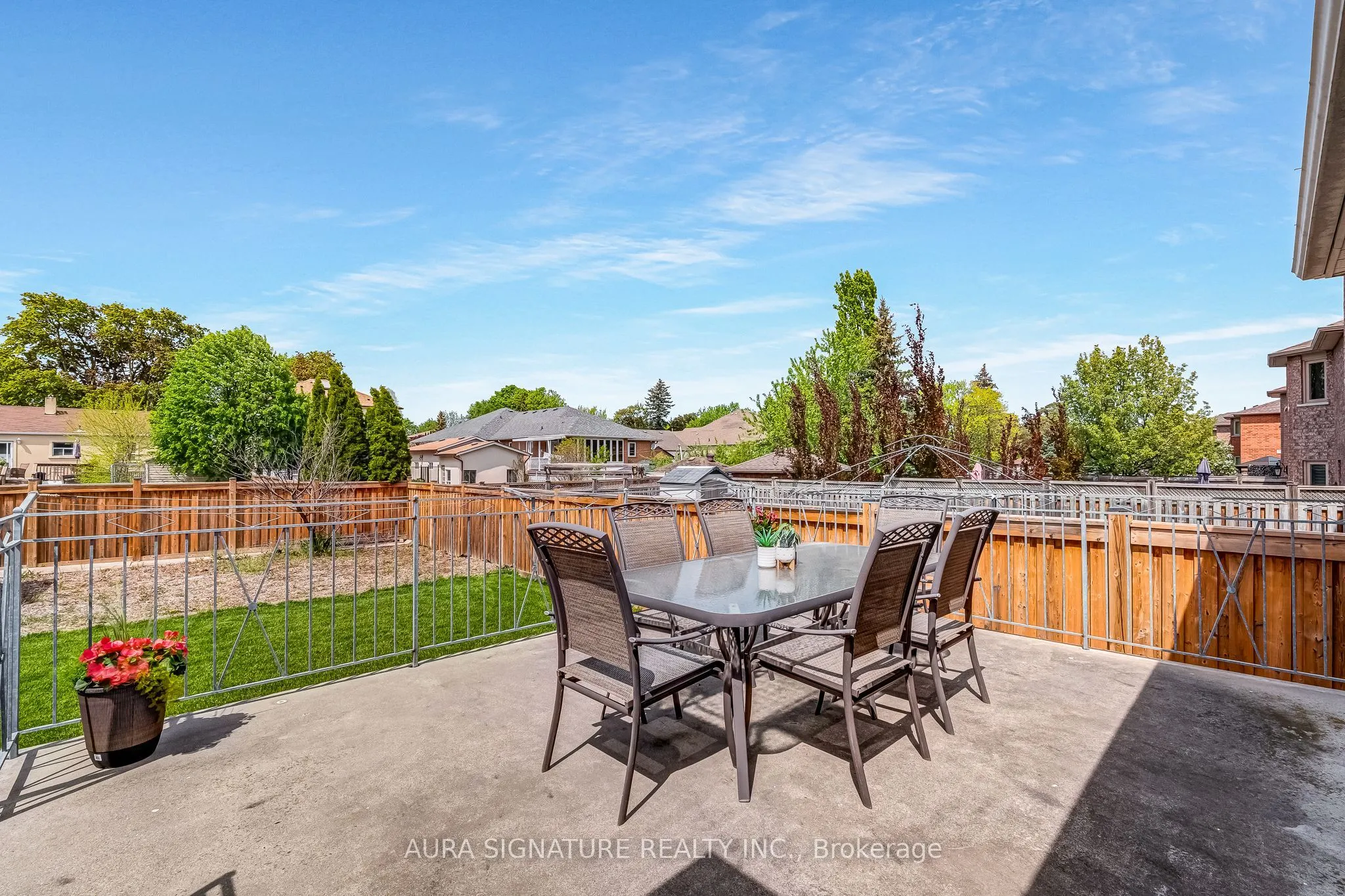 30 Graceview Court