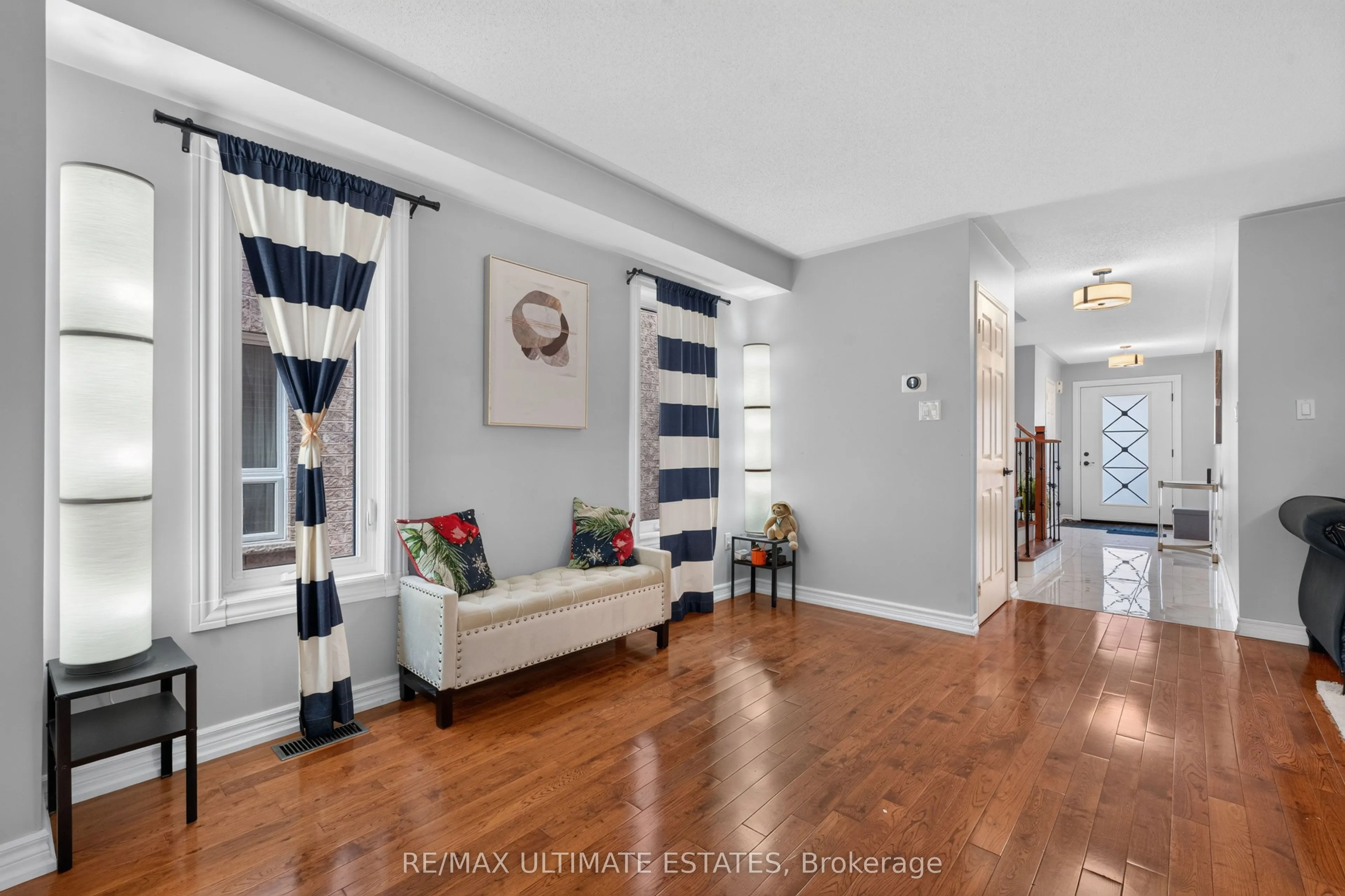 587 Caboto Trail