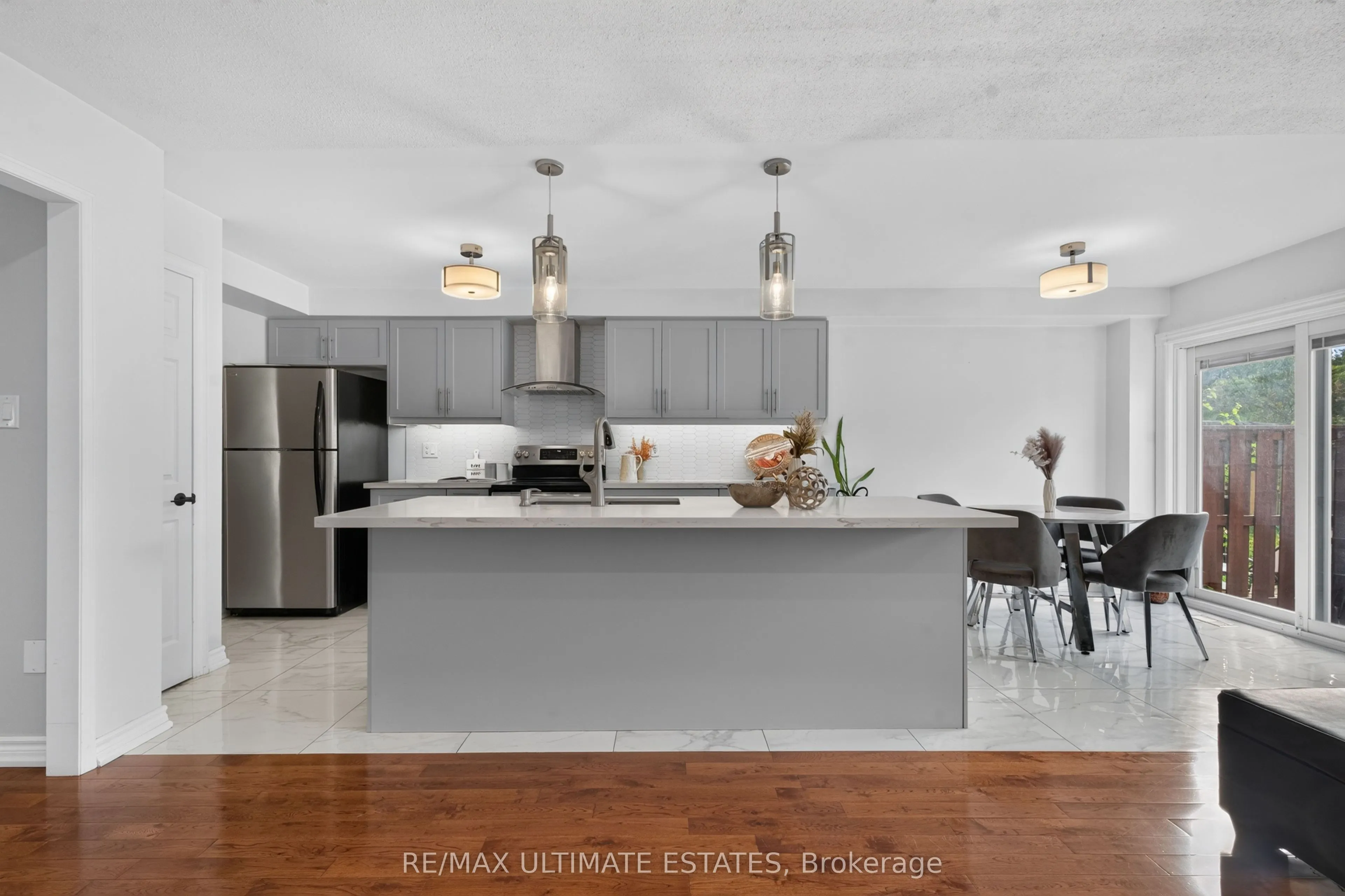 587 Caboto Trail