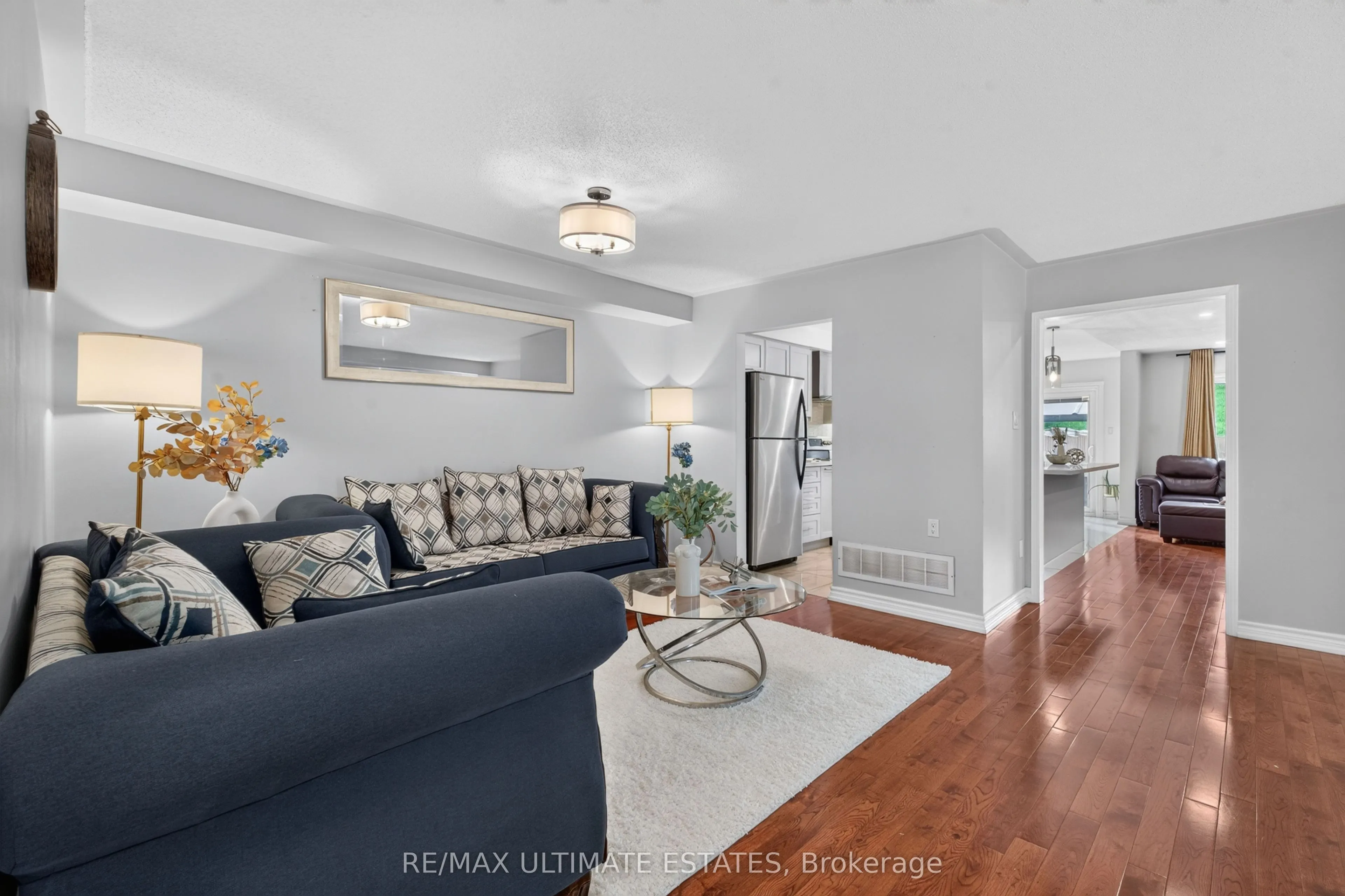 587 Caboto Trail