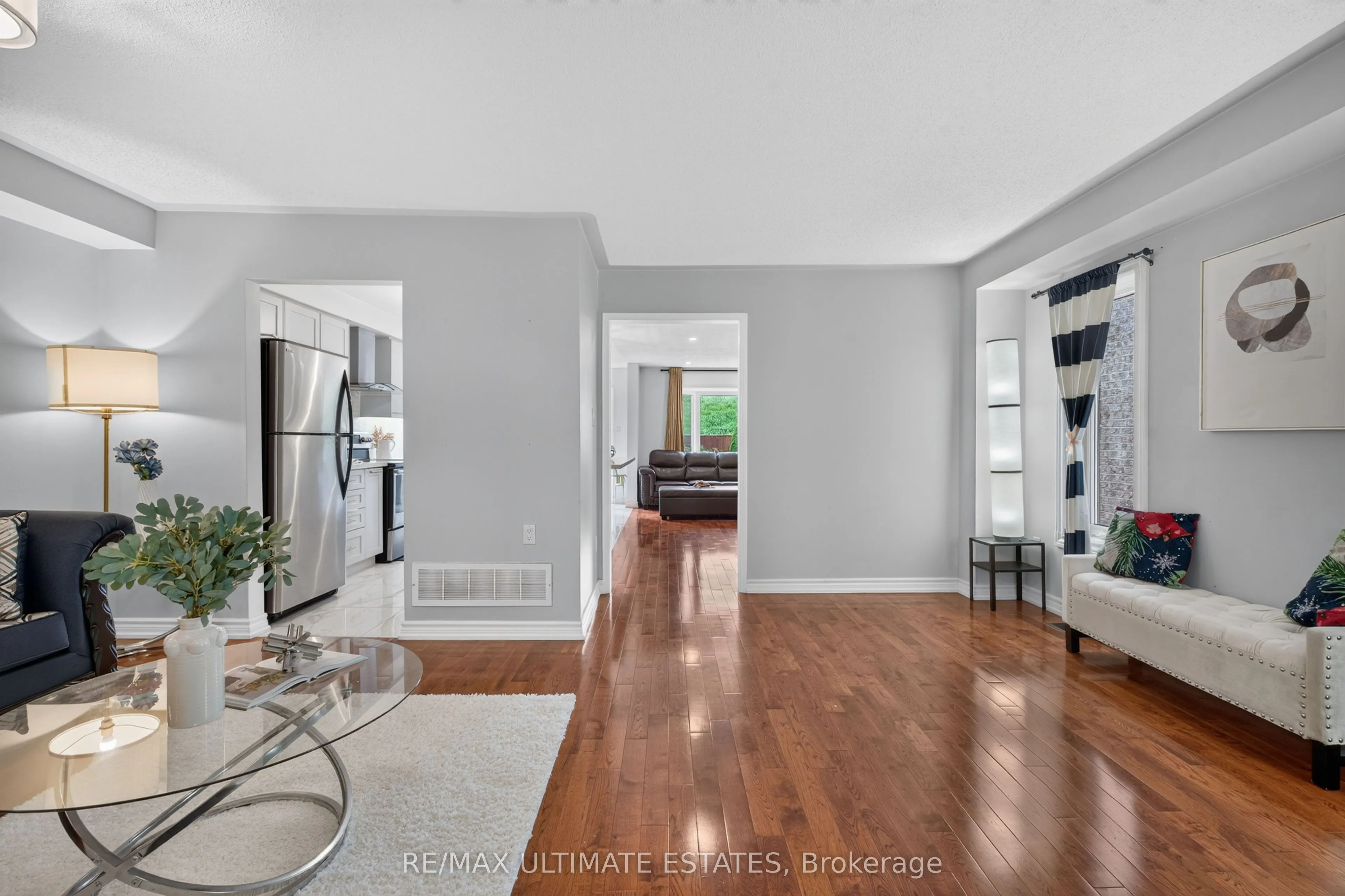587 Caboto Trail