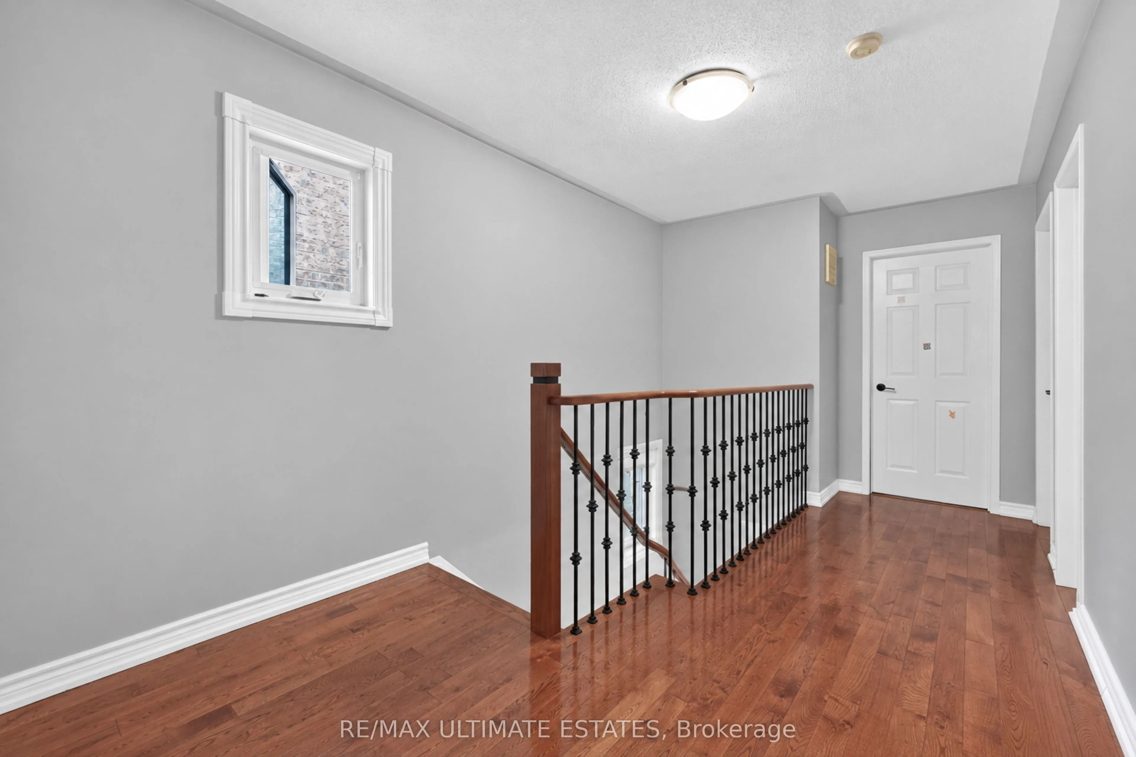 587 Caboto Trail