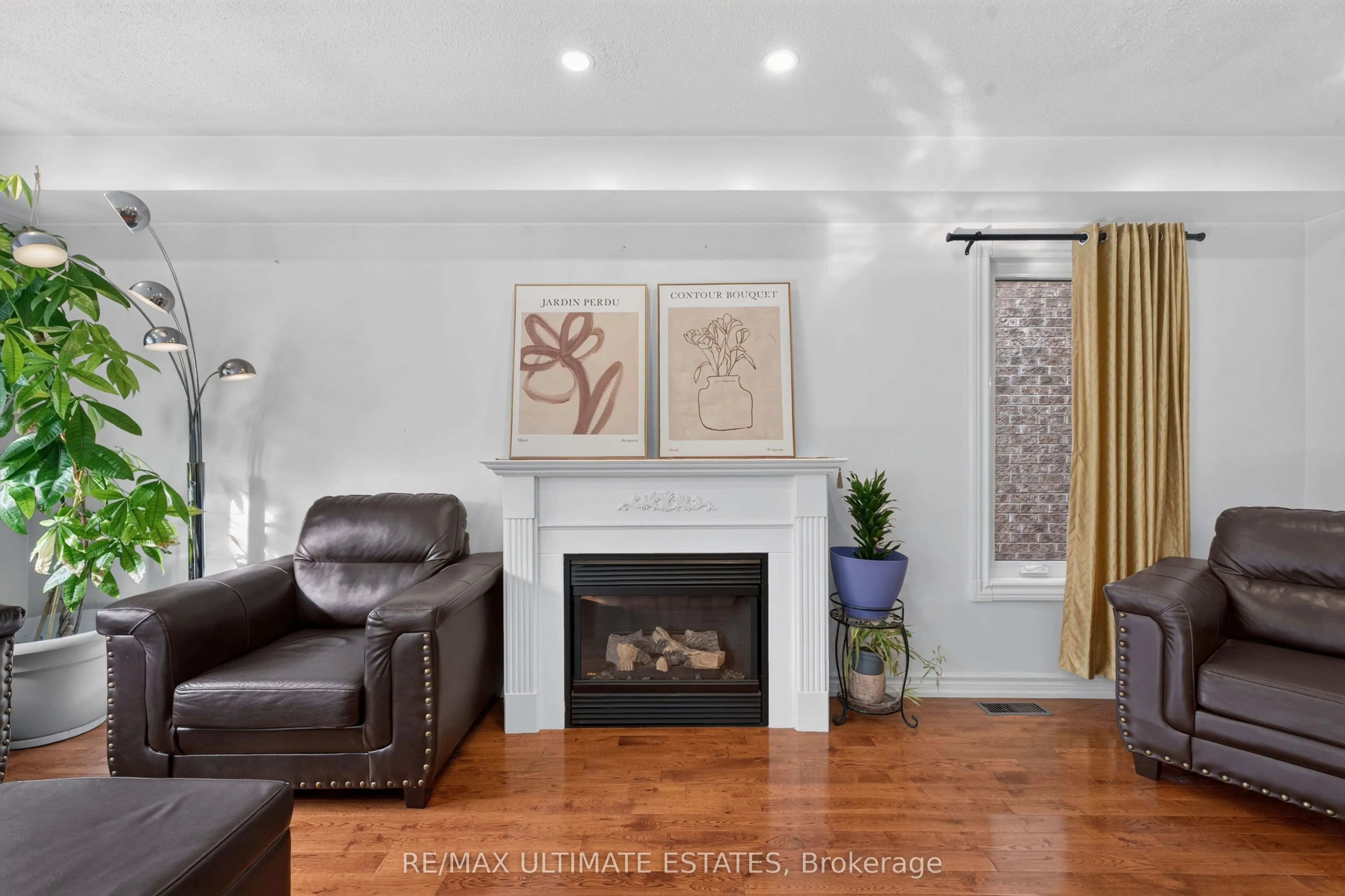 587 Caboto Trail