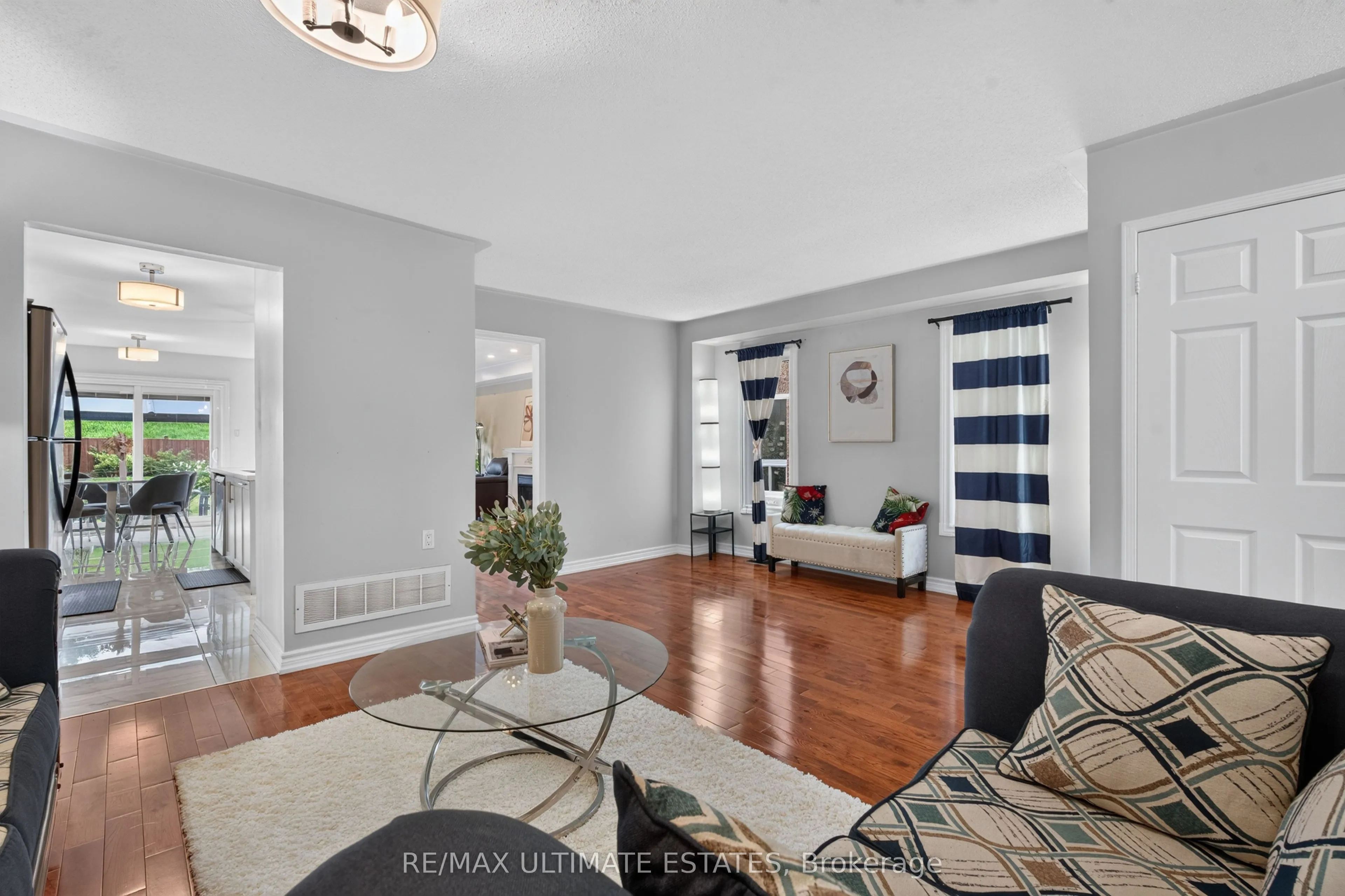 587 Caboto Trail