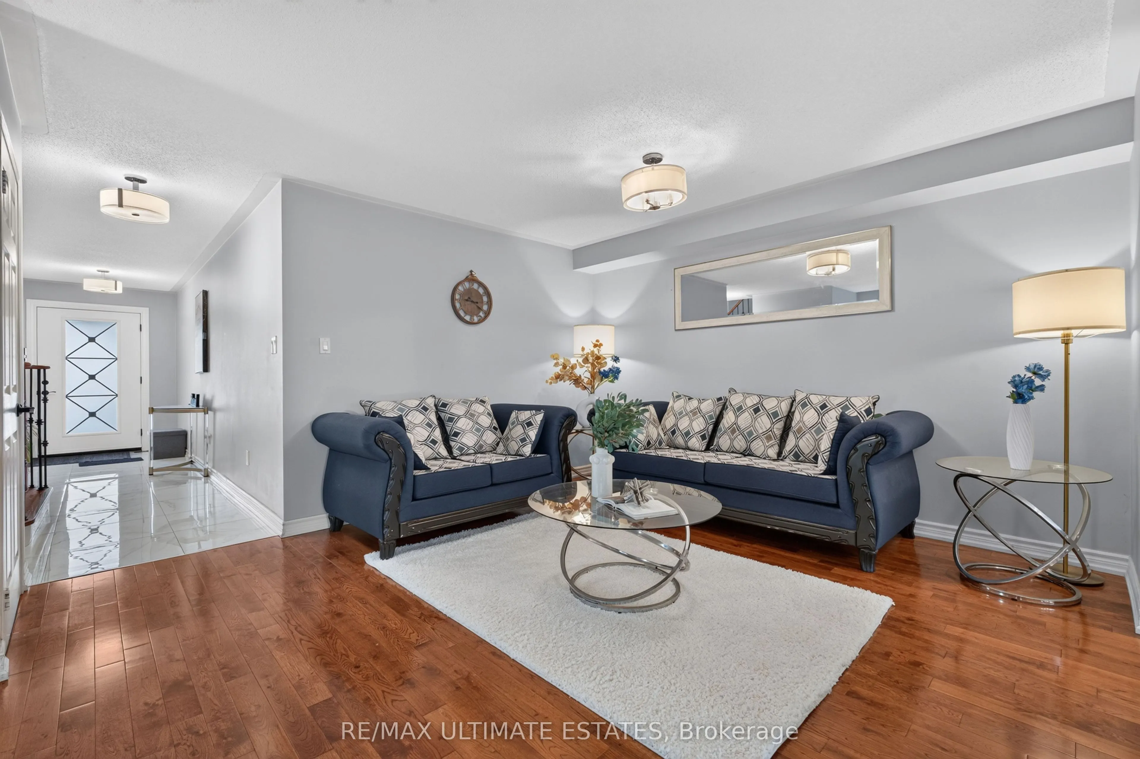 587 Caboto Trail