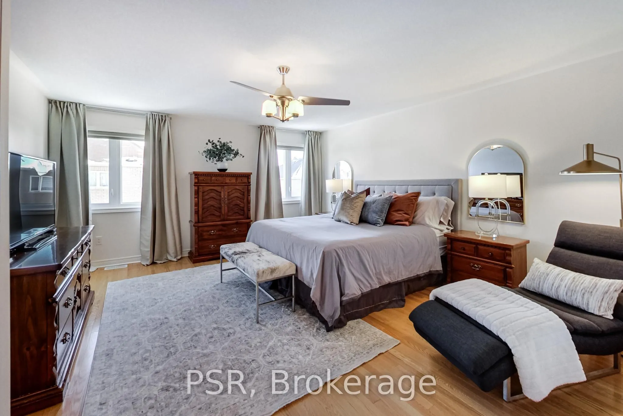 9 White Beach Crescent