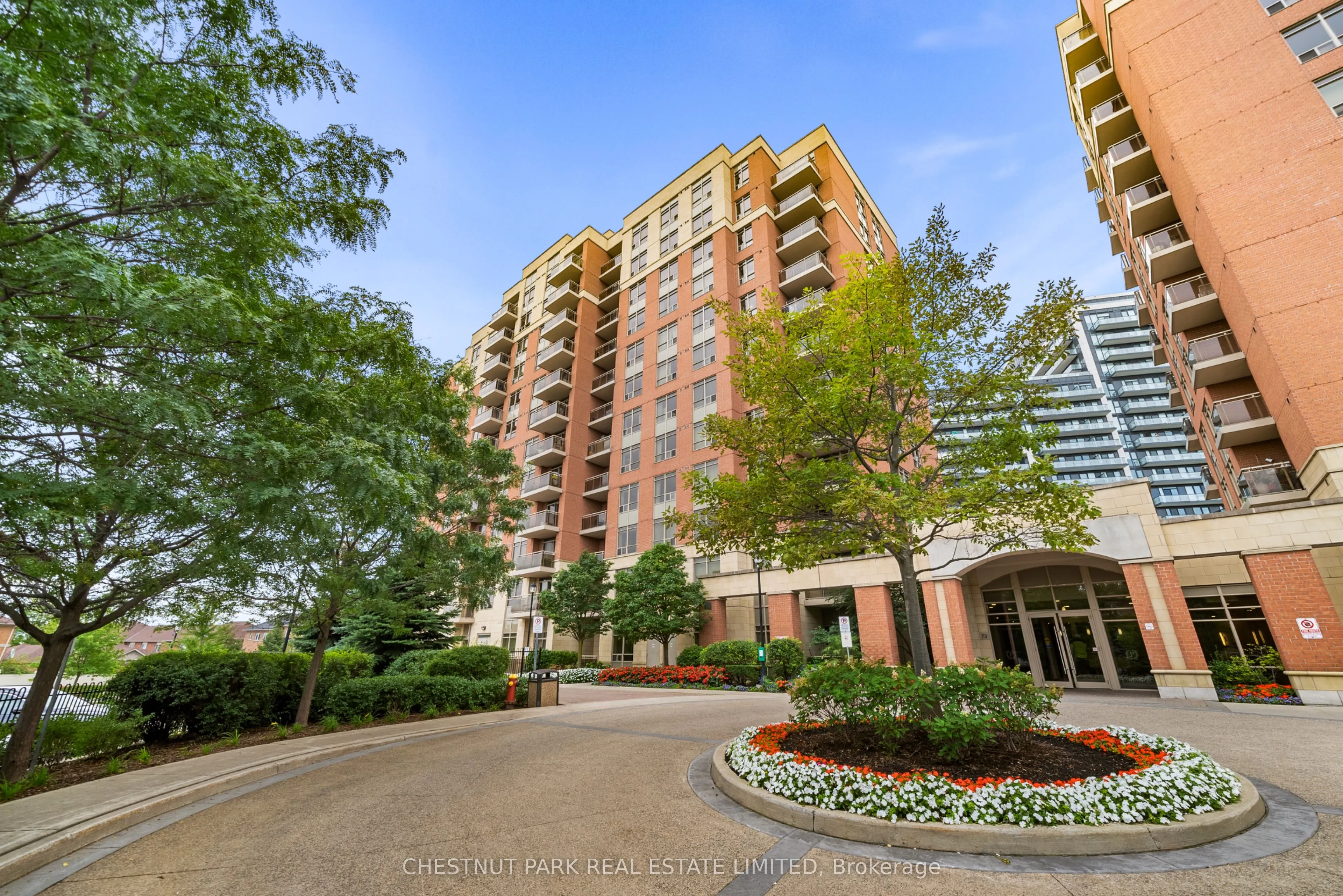 73 King William Crescent #701