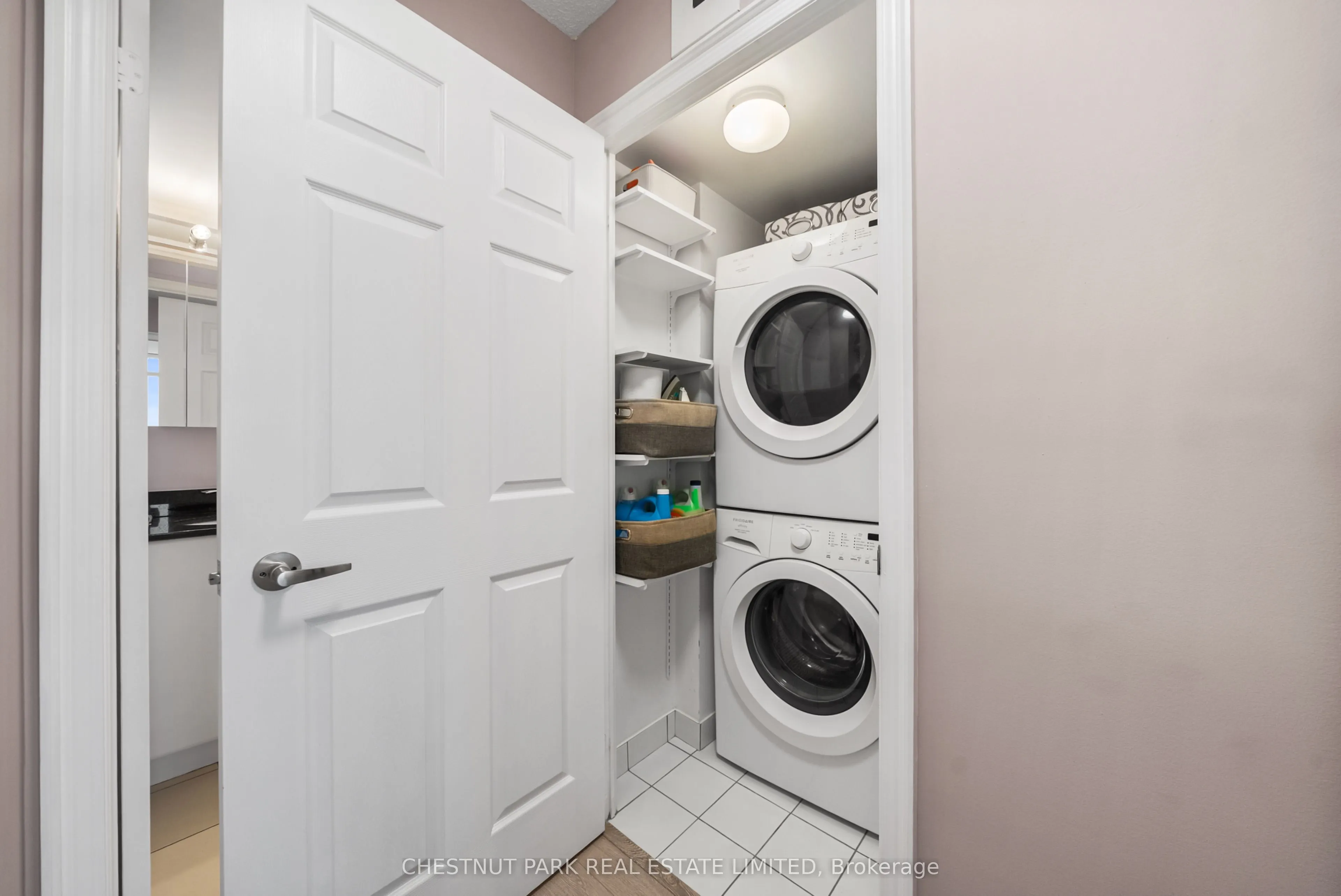 73 King William Crescent #701