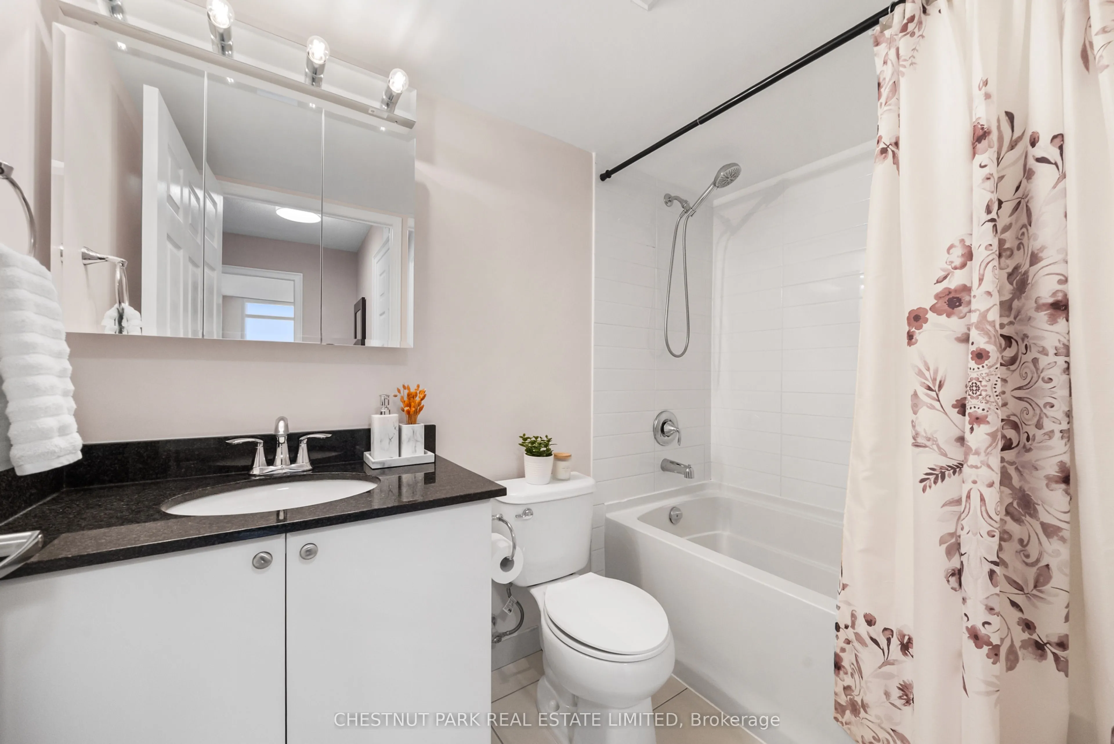 73 King William Crescent #701