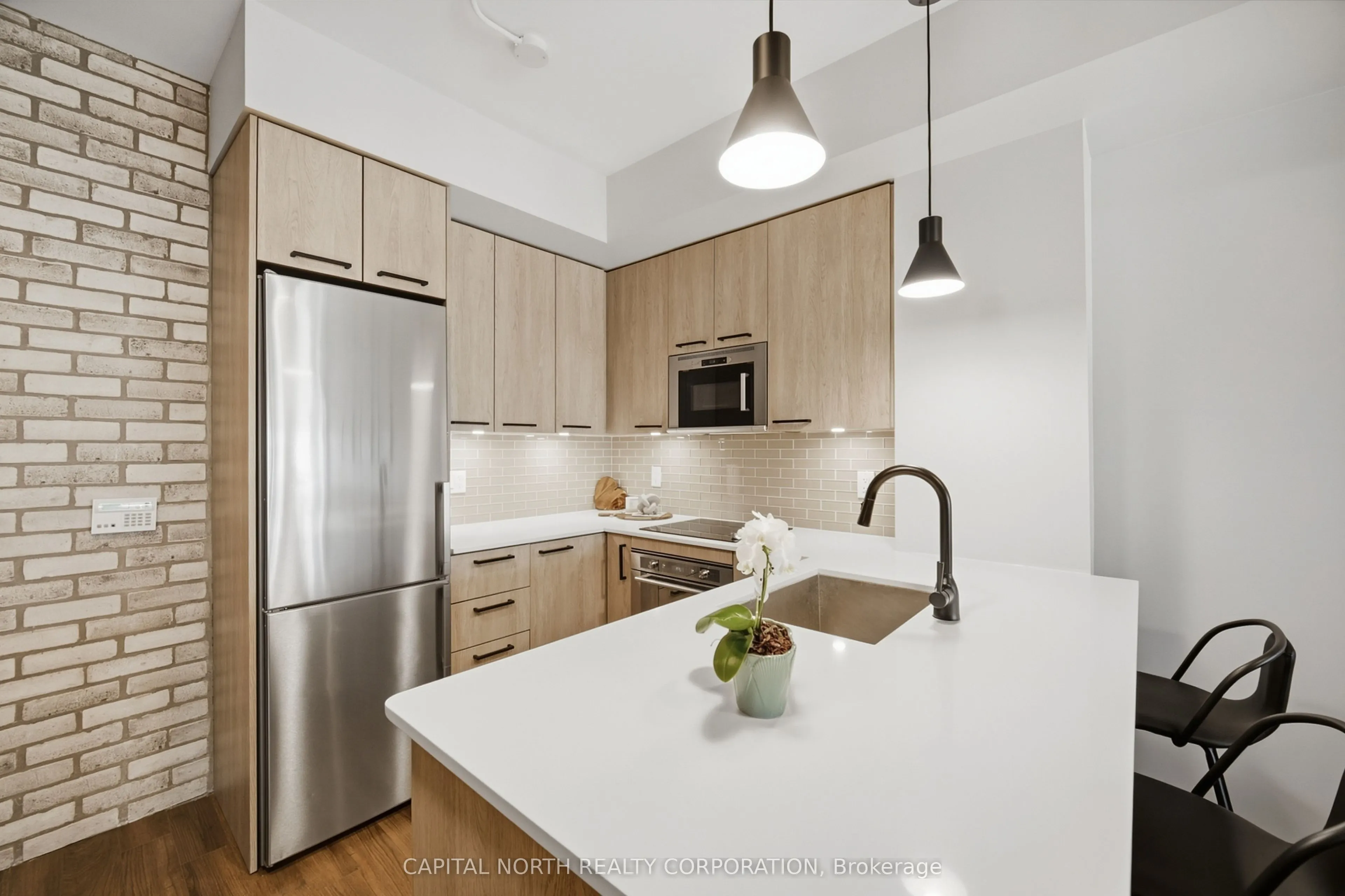 99 Eagle Rock Way #403
