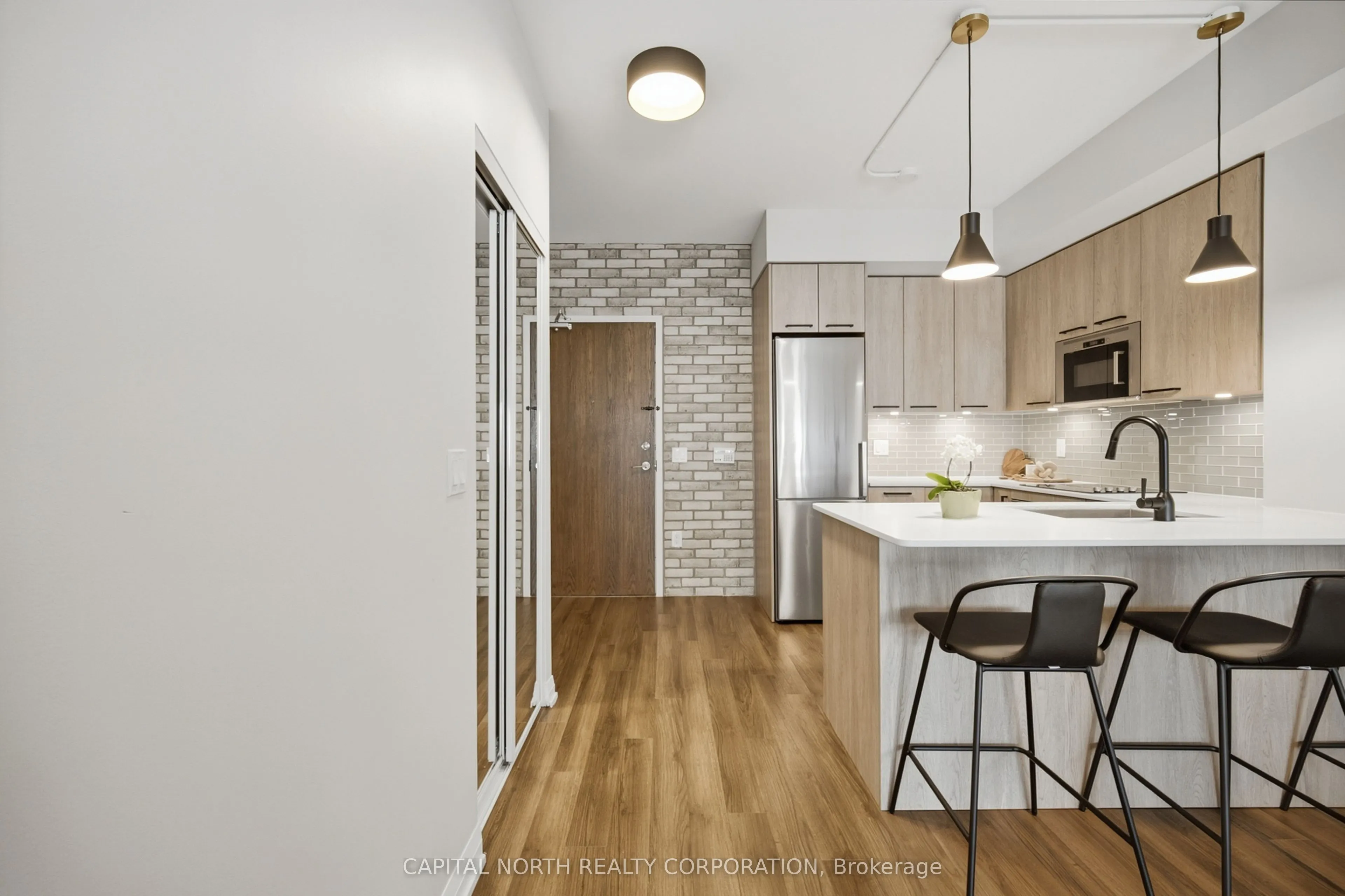99 Eagle Rock Way #403