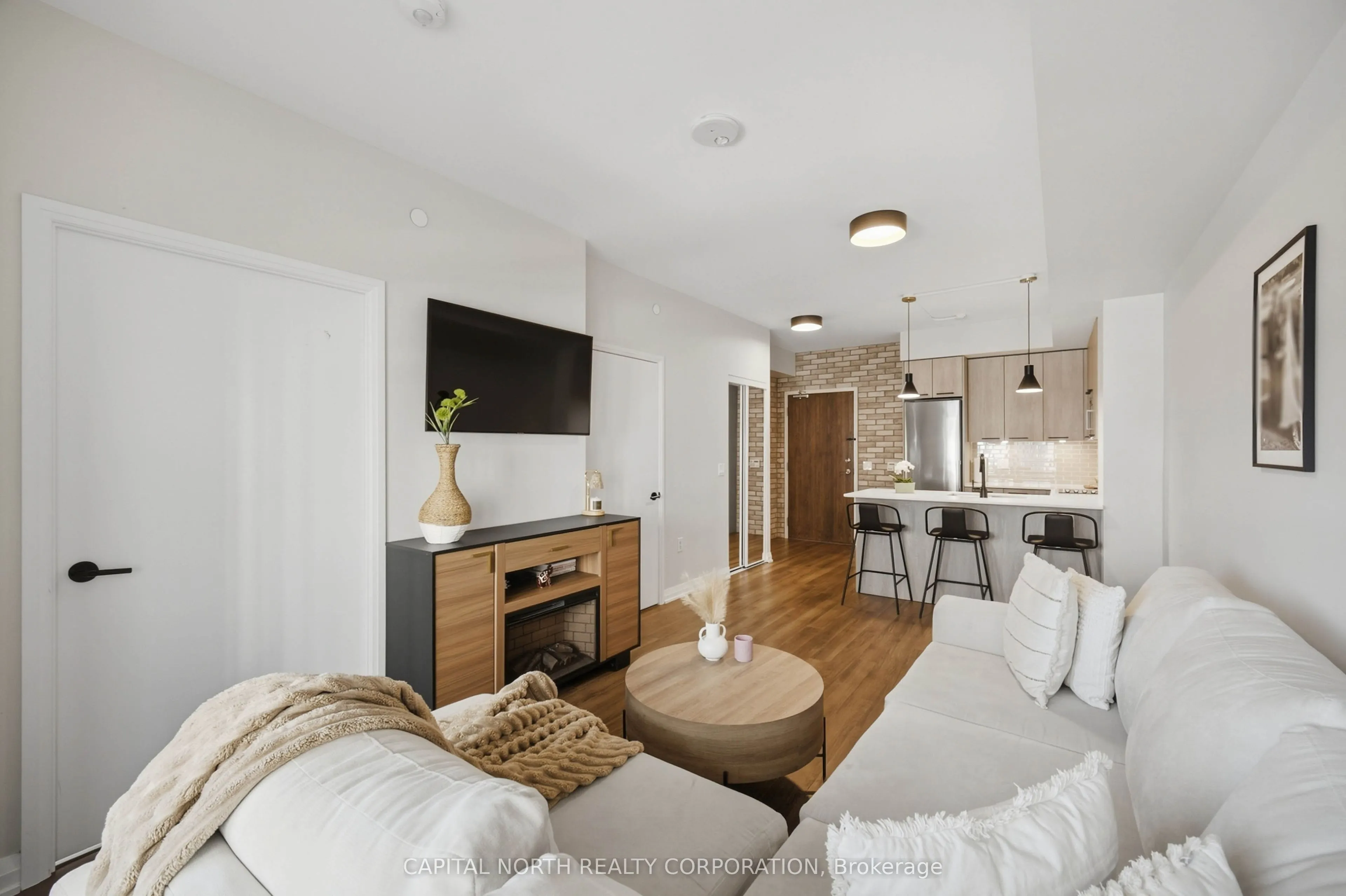 99 Eagle Rock Way #403