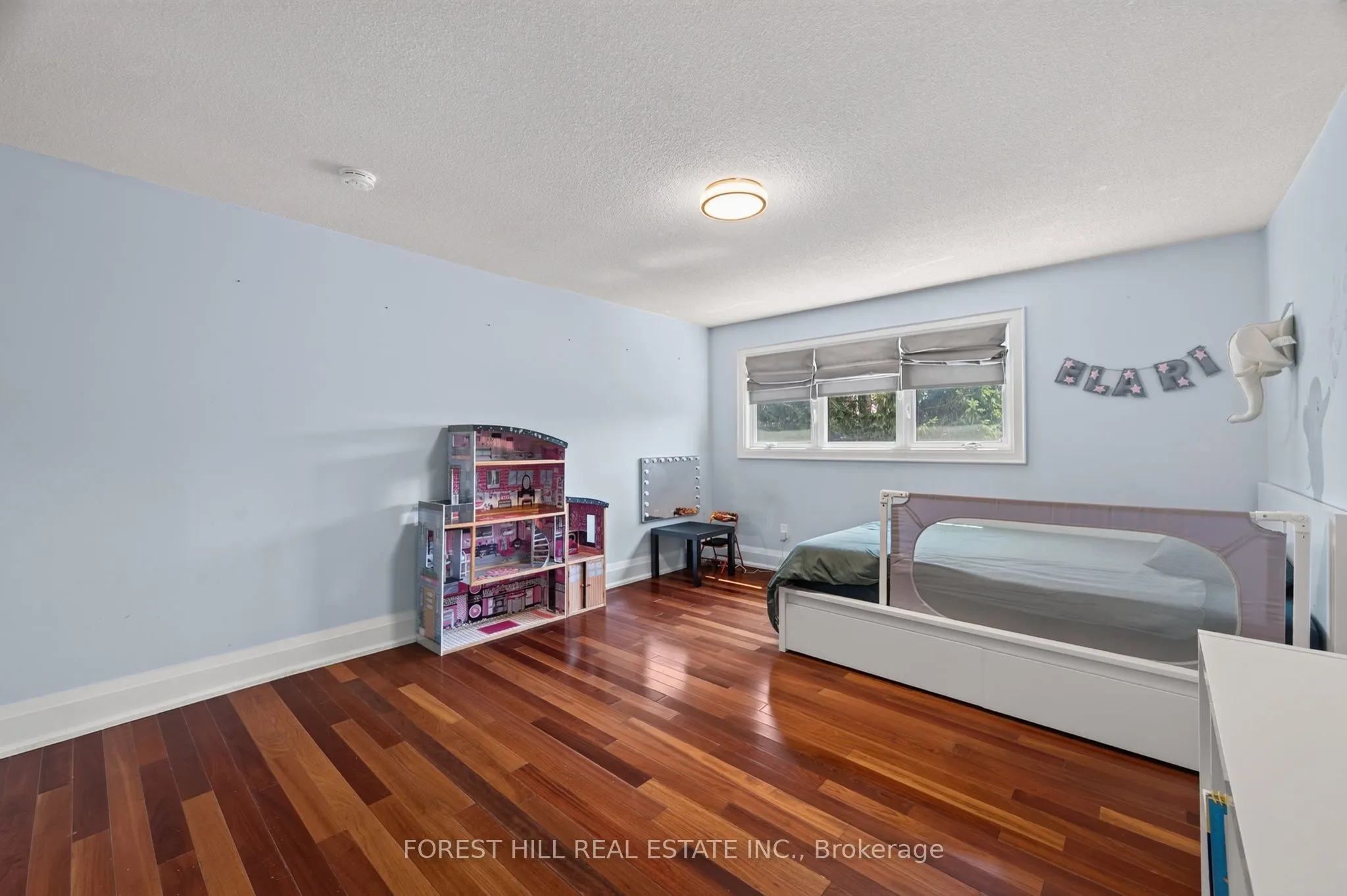 38 Crystal Drive