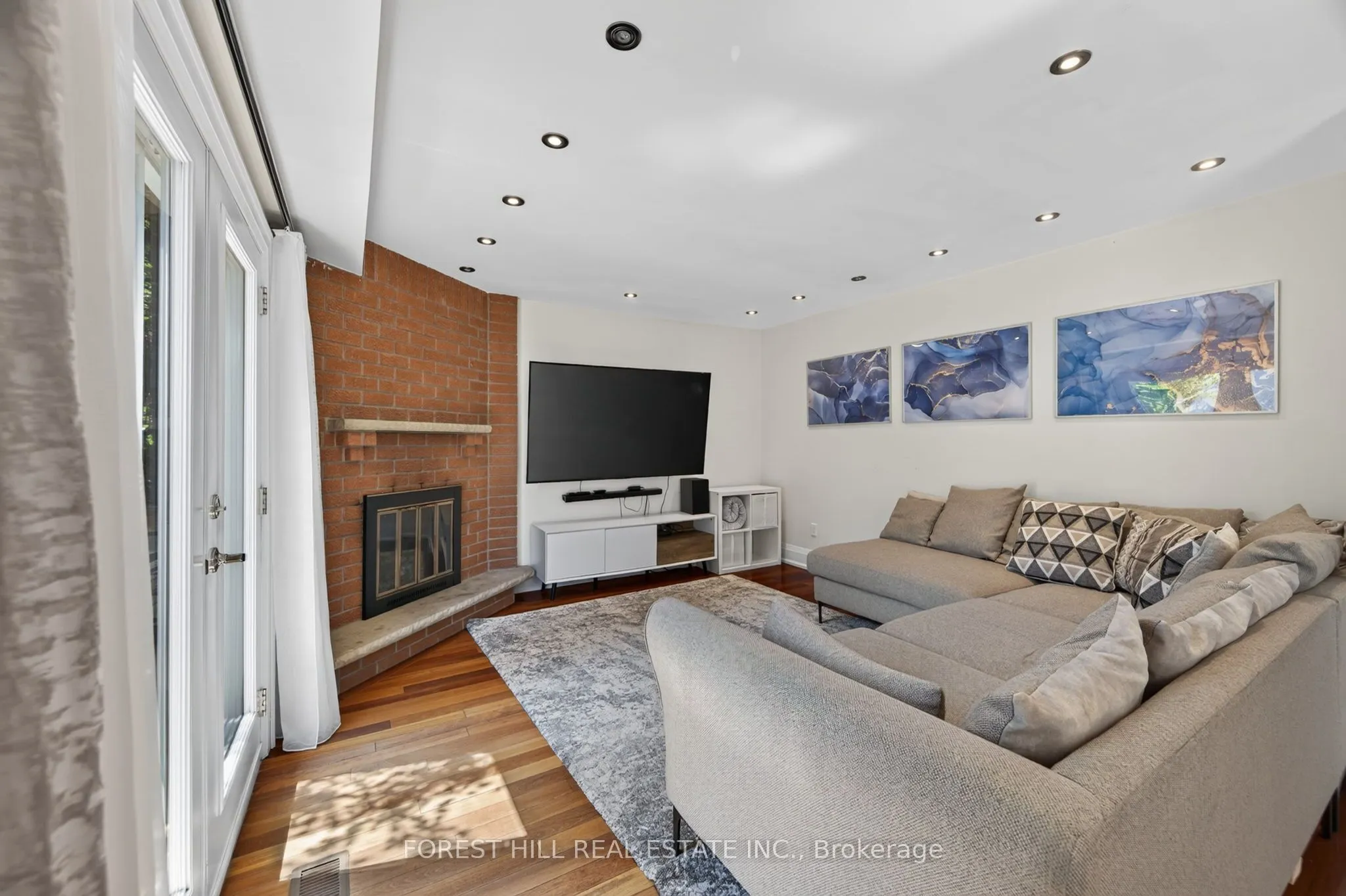 38 Crystal Drive