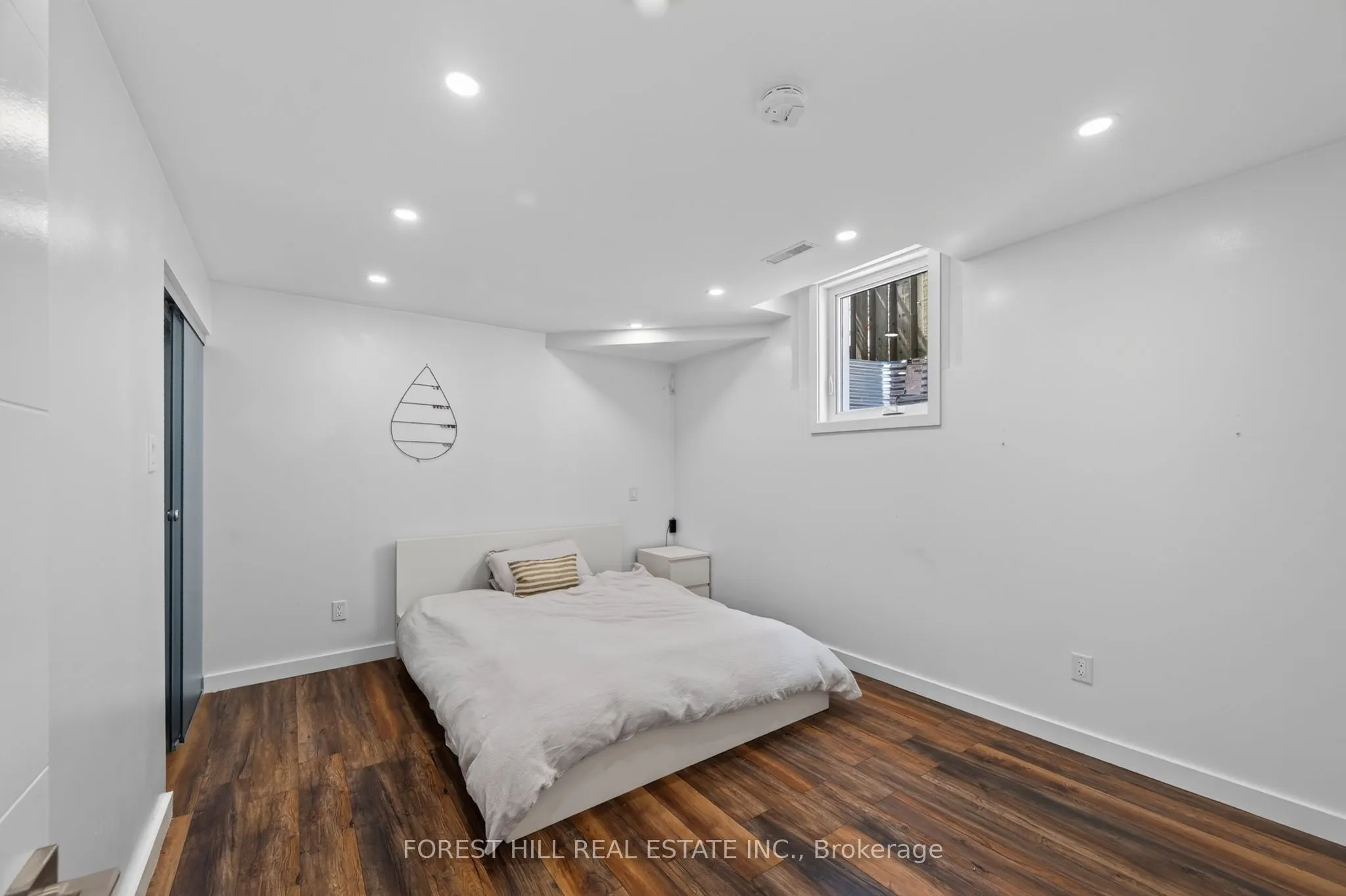 38 Crystal Drive