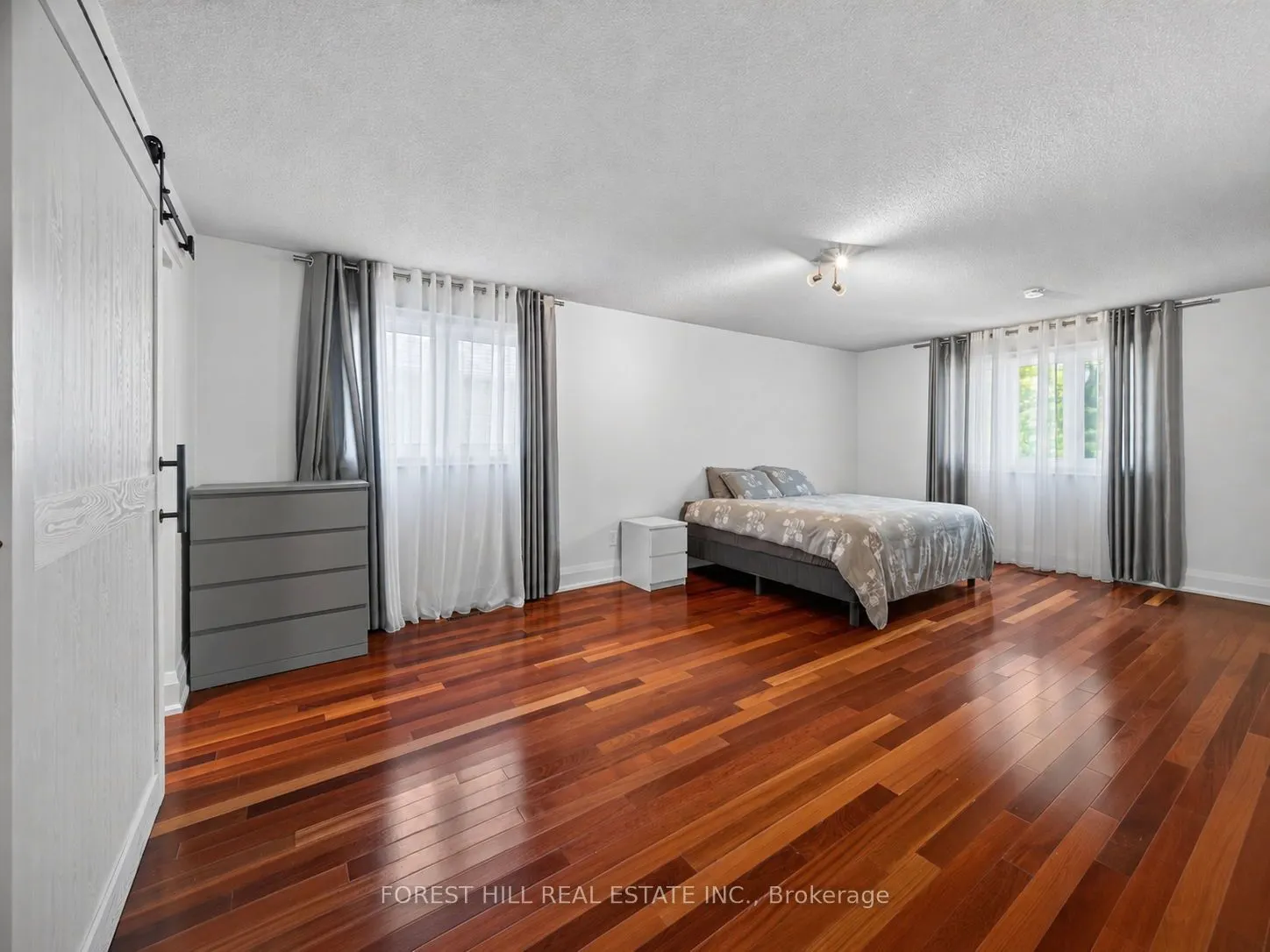 38 Crystal Drive