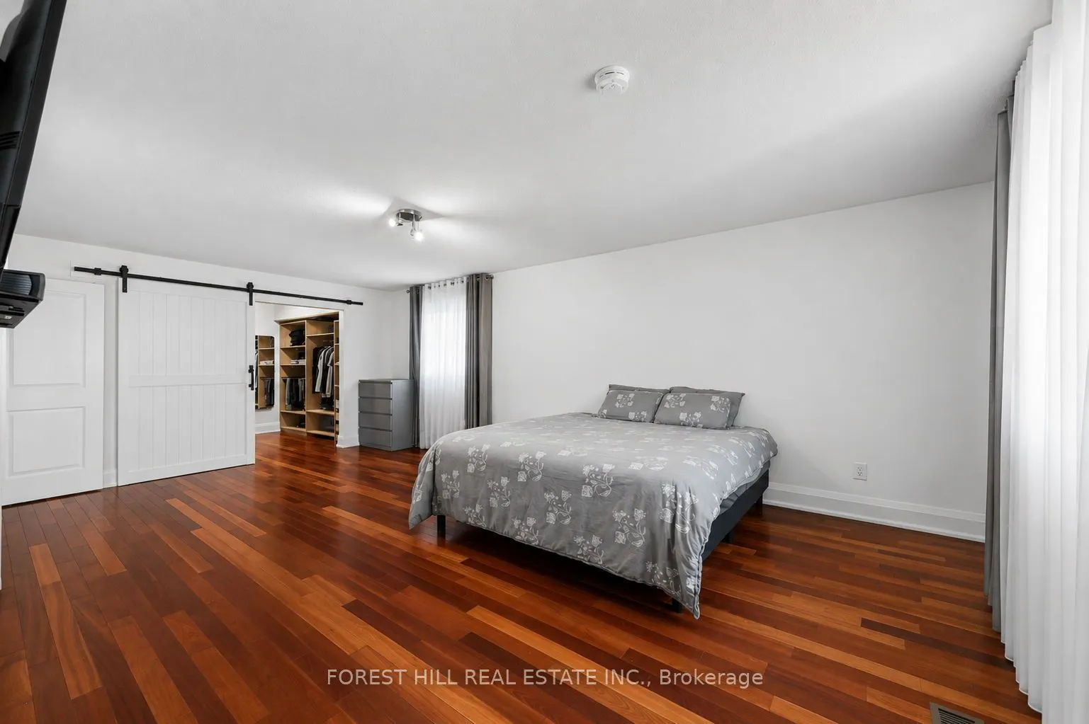 38 Crystal Drive