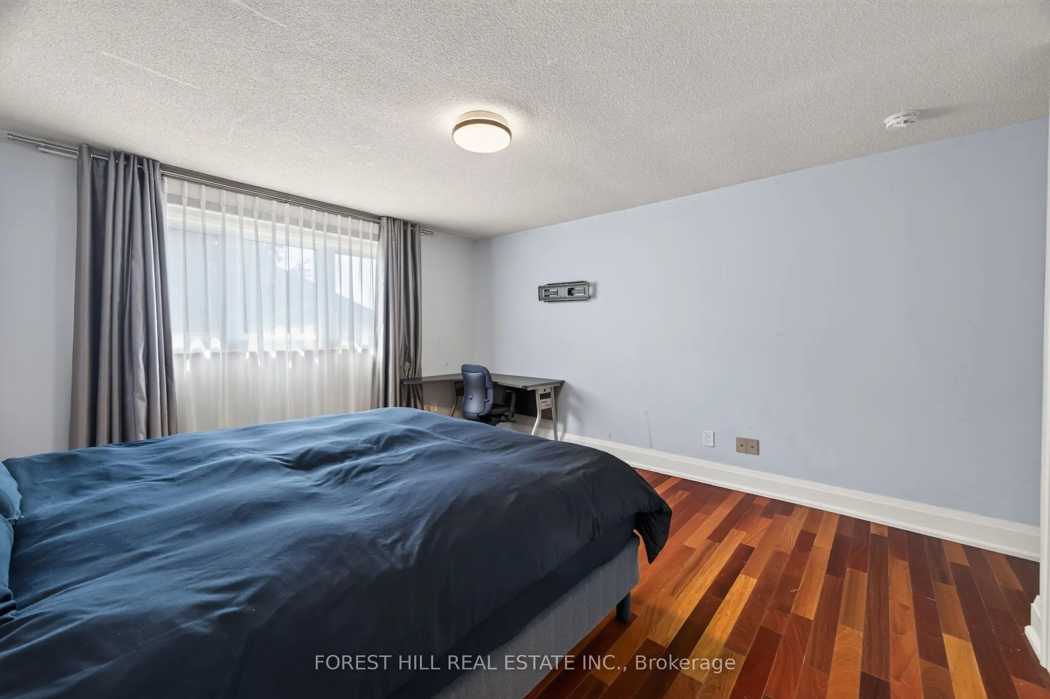 38 Crystal Drive