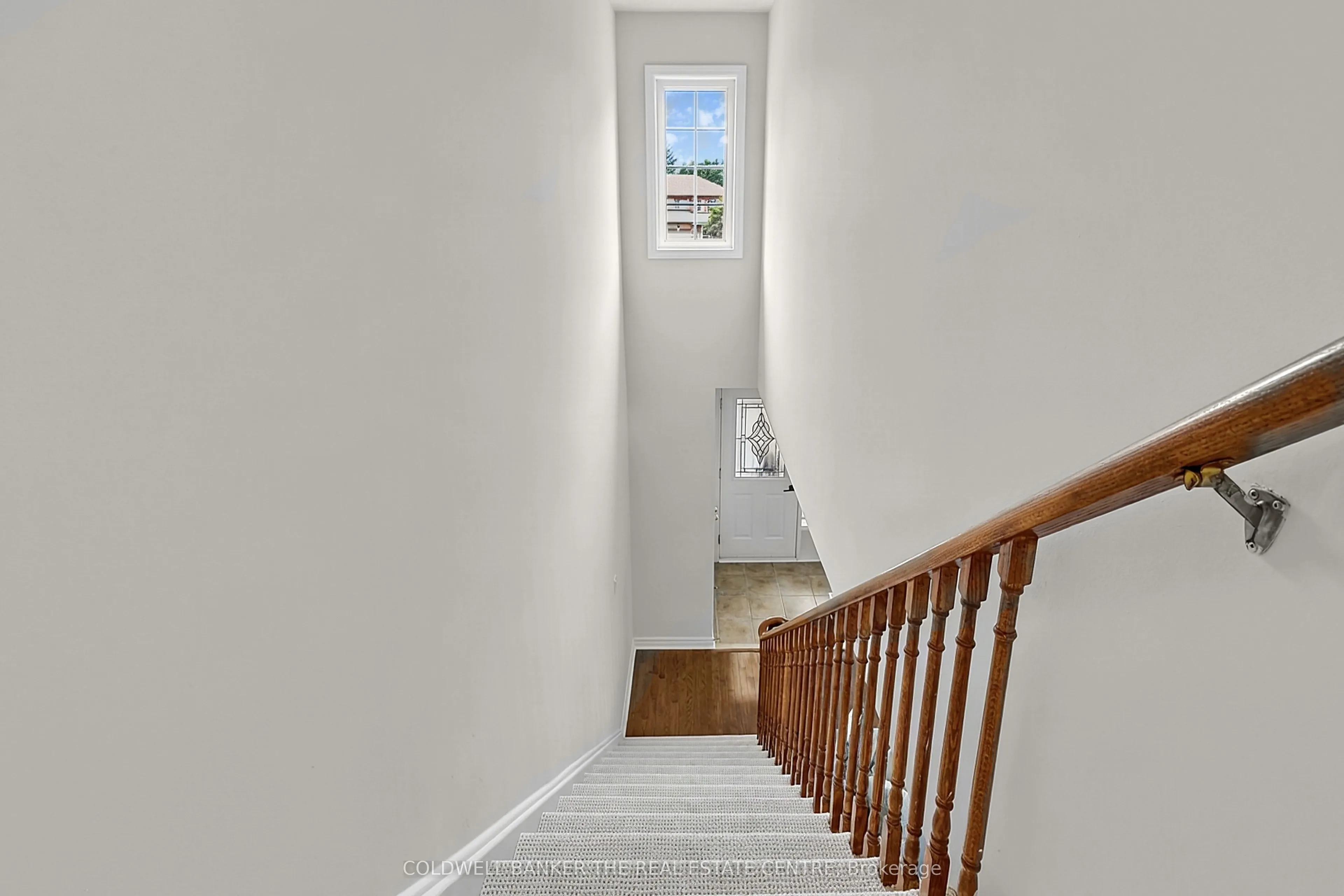 37 Rainbow Court